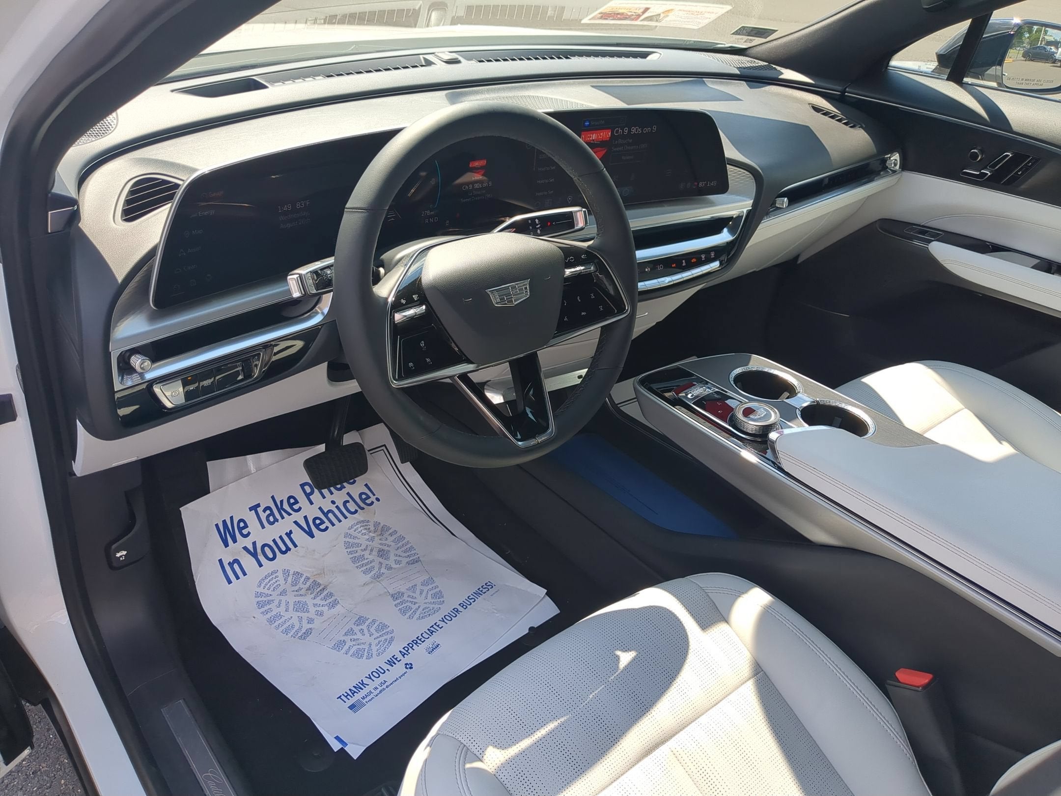2024 Cadillac LYRIQ Sport 1