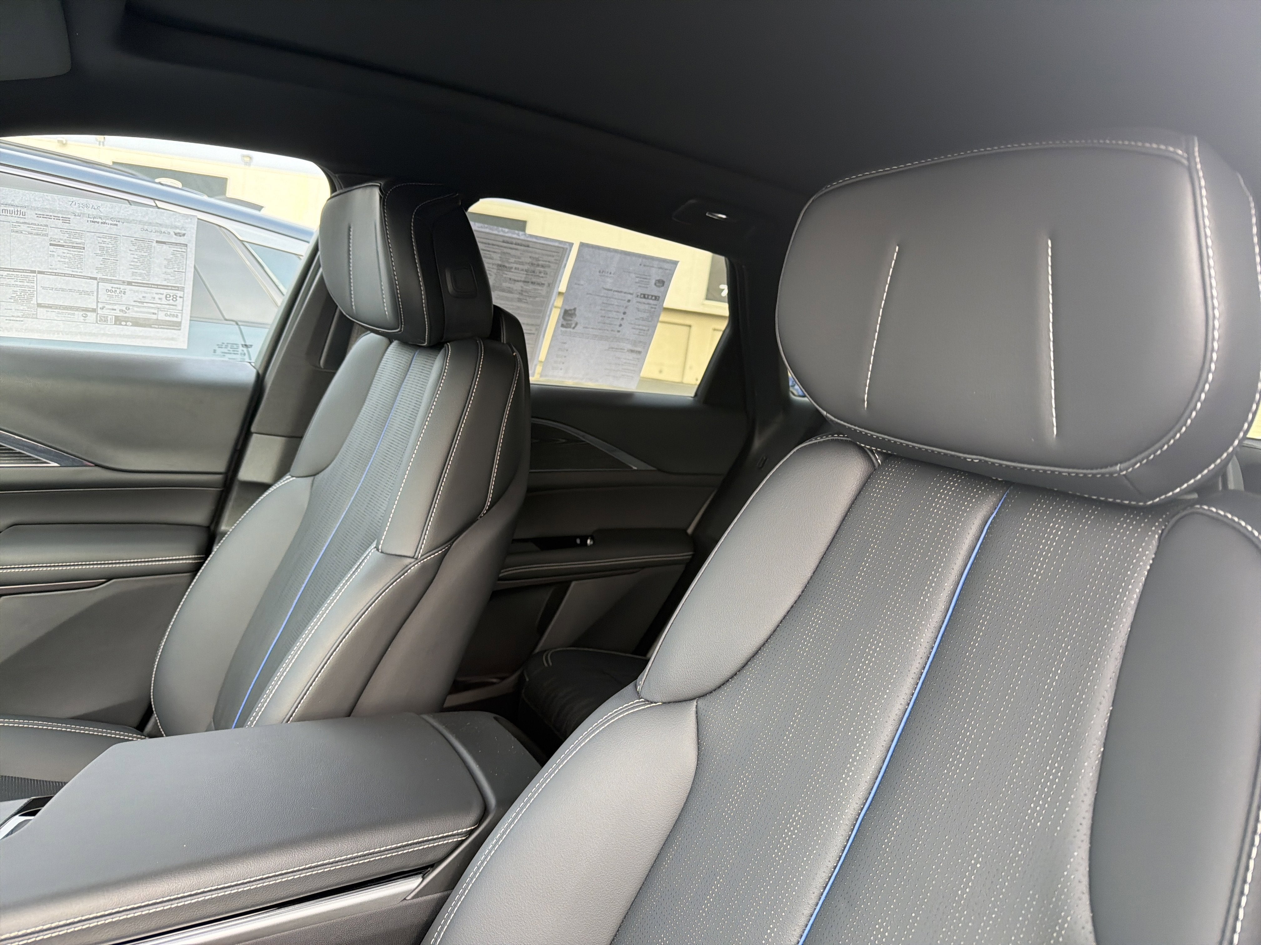 2024 Cadillac LYRIQ Sport 1