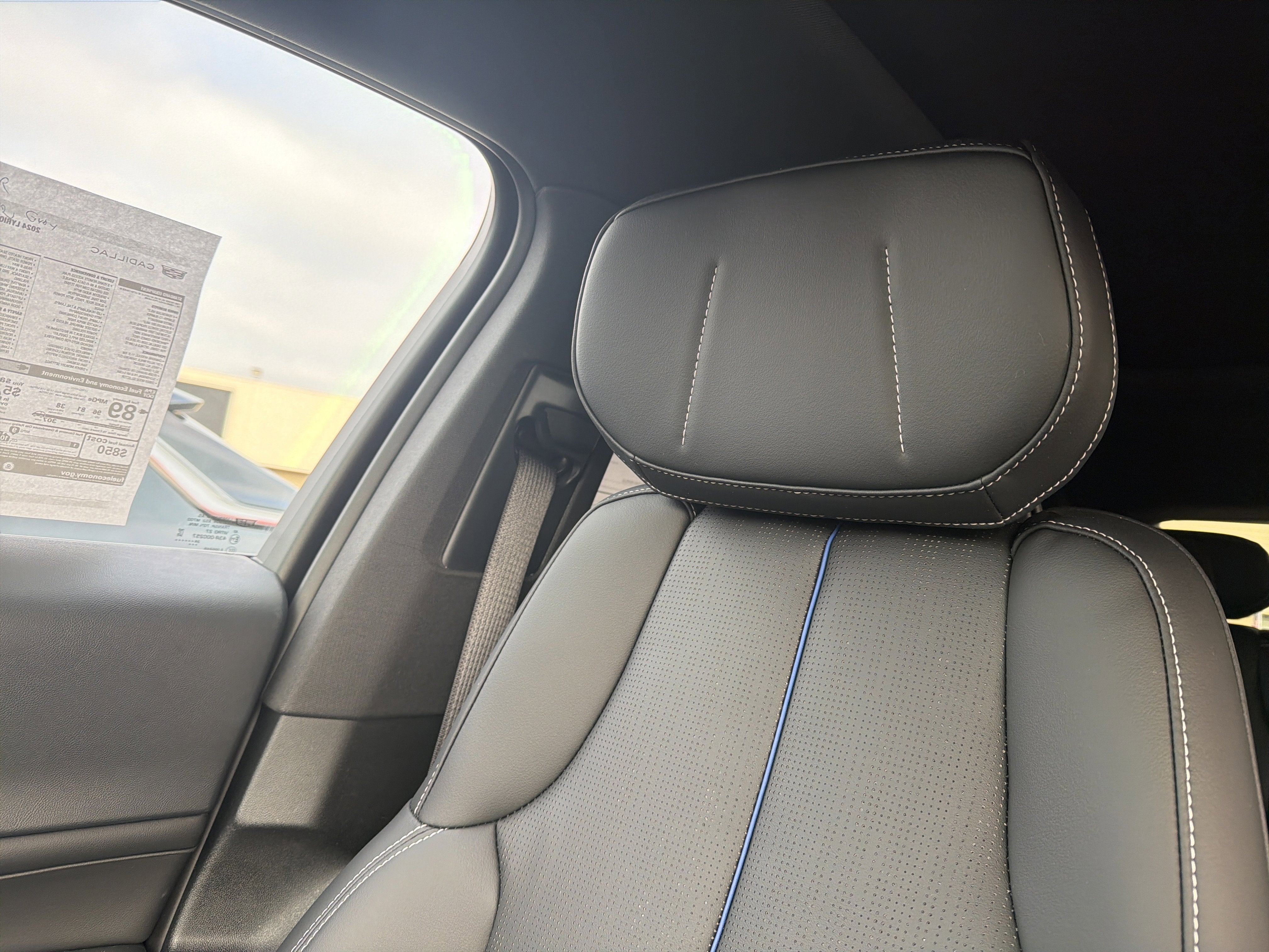 2024 Cadillac LYRIQ Sport 1