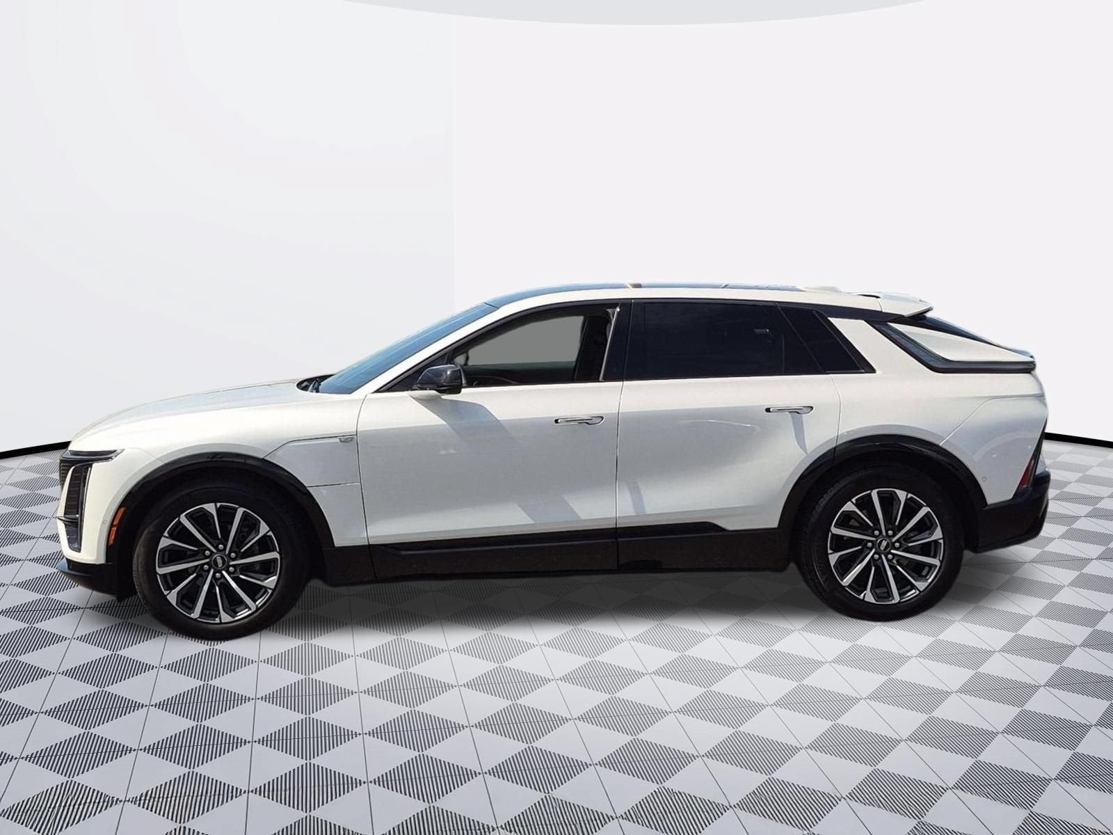 2024 Cadillac LYRIQ Sport 1