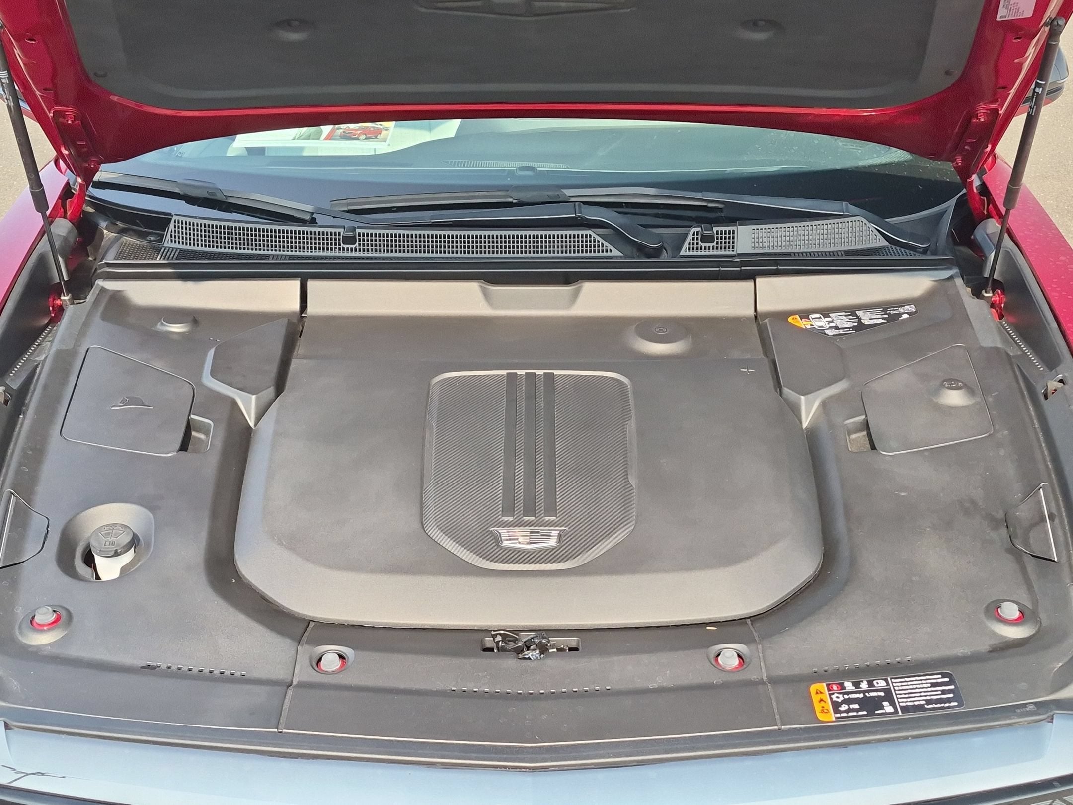 2024 Cadillac LYRIQ Sport 1
