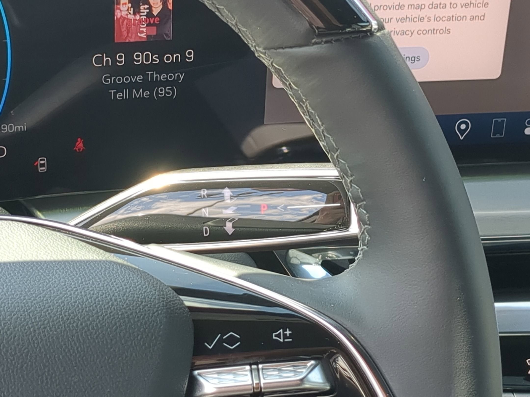 2024 Cadillac LYRIQ Sport 2