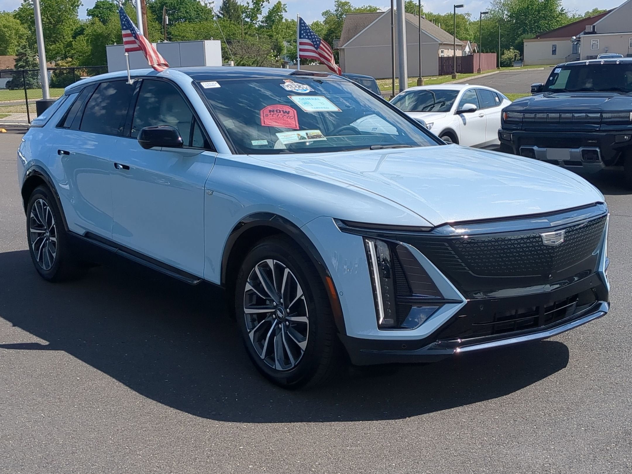 2024 Cadillac LYRIQ Sport 2