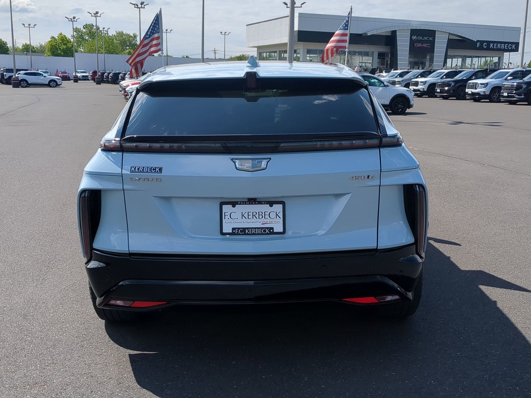 2024 Cadillac LYRIQ Sport 2
