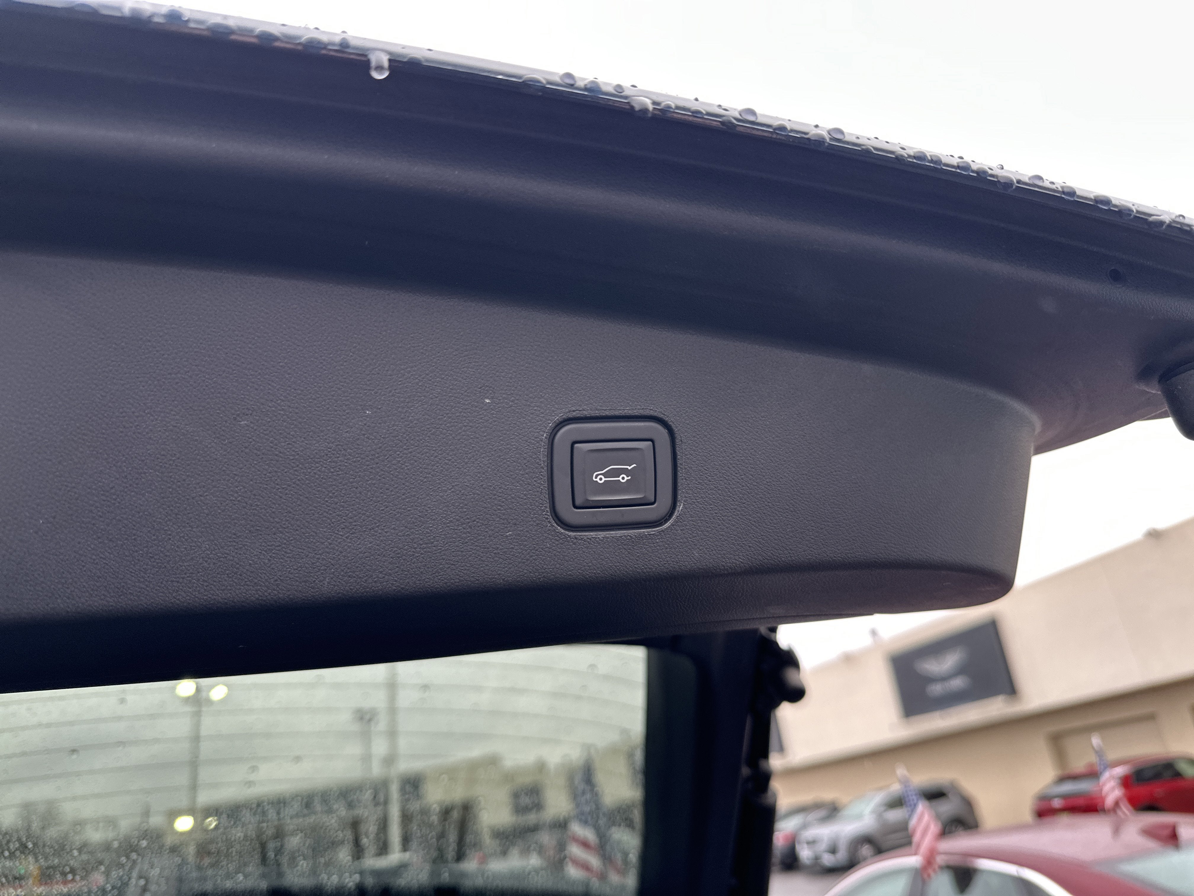 2024 Cadillac LYRIQ Sport 2