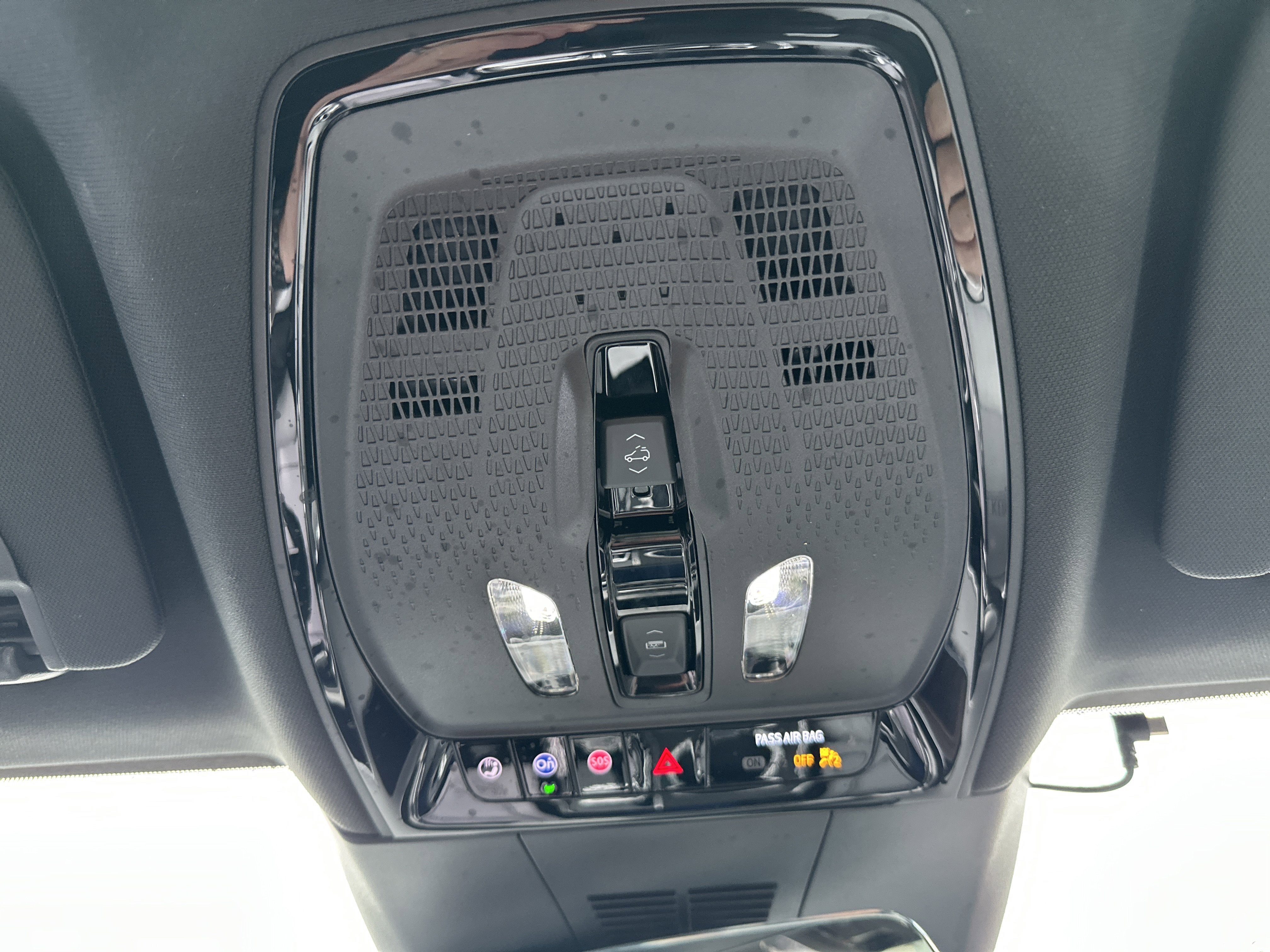 2024 Cadillac LYRIQ Sport 2