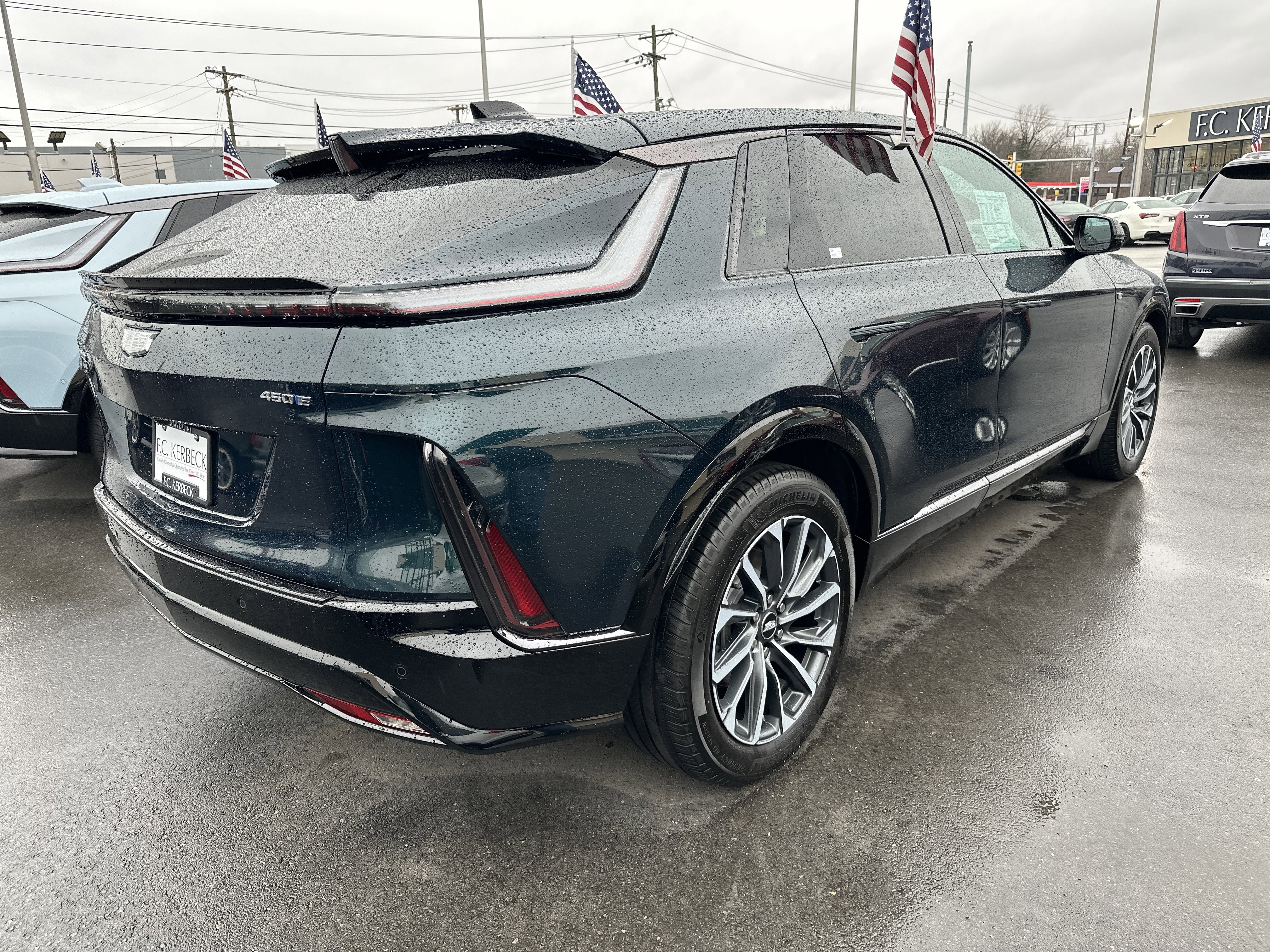 2024 Cadillac LYRIQ Sport 2