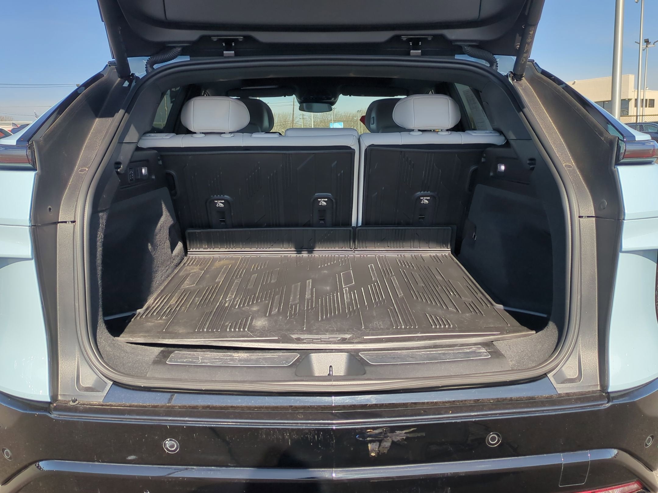 2024 Cadillac LYRIQ Sport 2