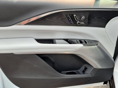 2024 Cadillac LYRIQ Sport 2