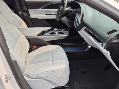 2024 Cadillac LYRIQ Sport 2