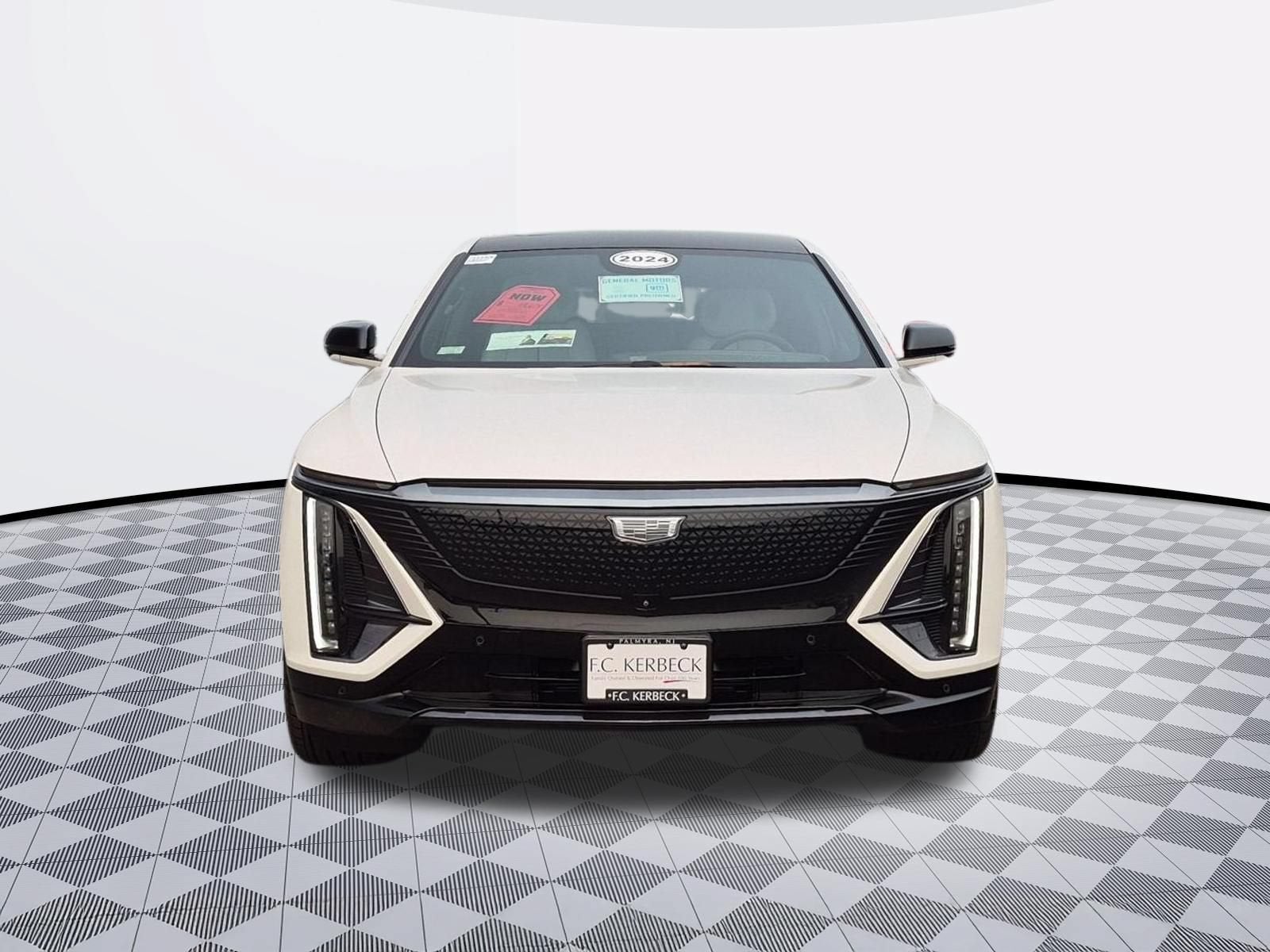 2024 Cadillac LYRIQ Sport 2