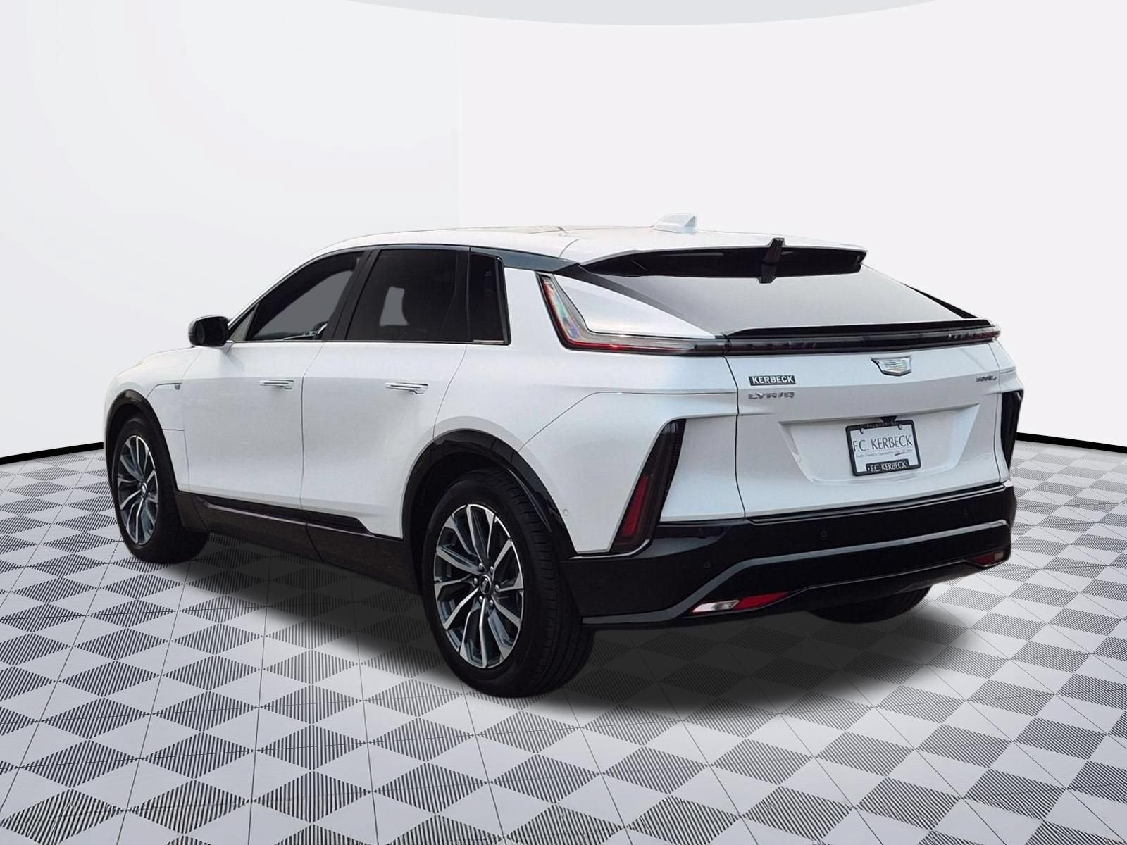 2024 Cadillac LYRIQ Sport 2