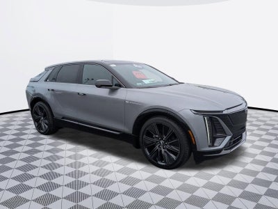 2024 Cadillac LYRIQ Sport 3