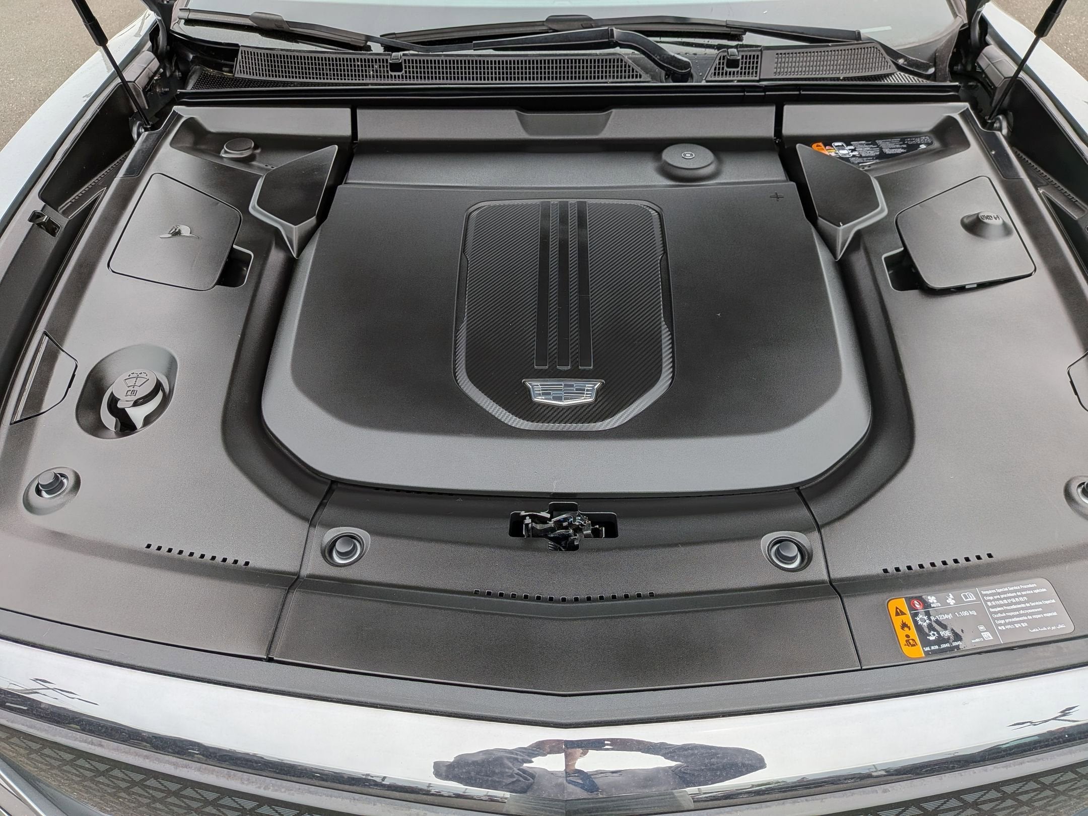 2024 Cadillac LYRIQ Sport 3