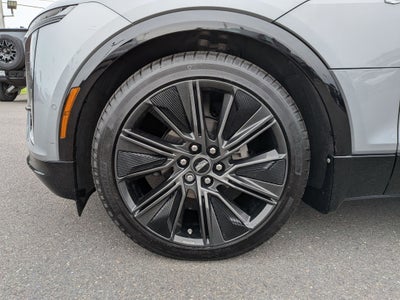 2024 Cadillac LYRIQ Sport 3
