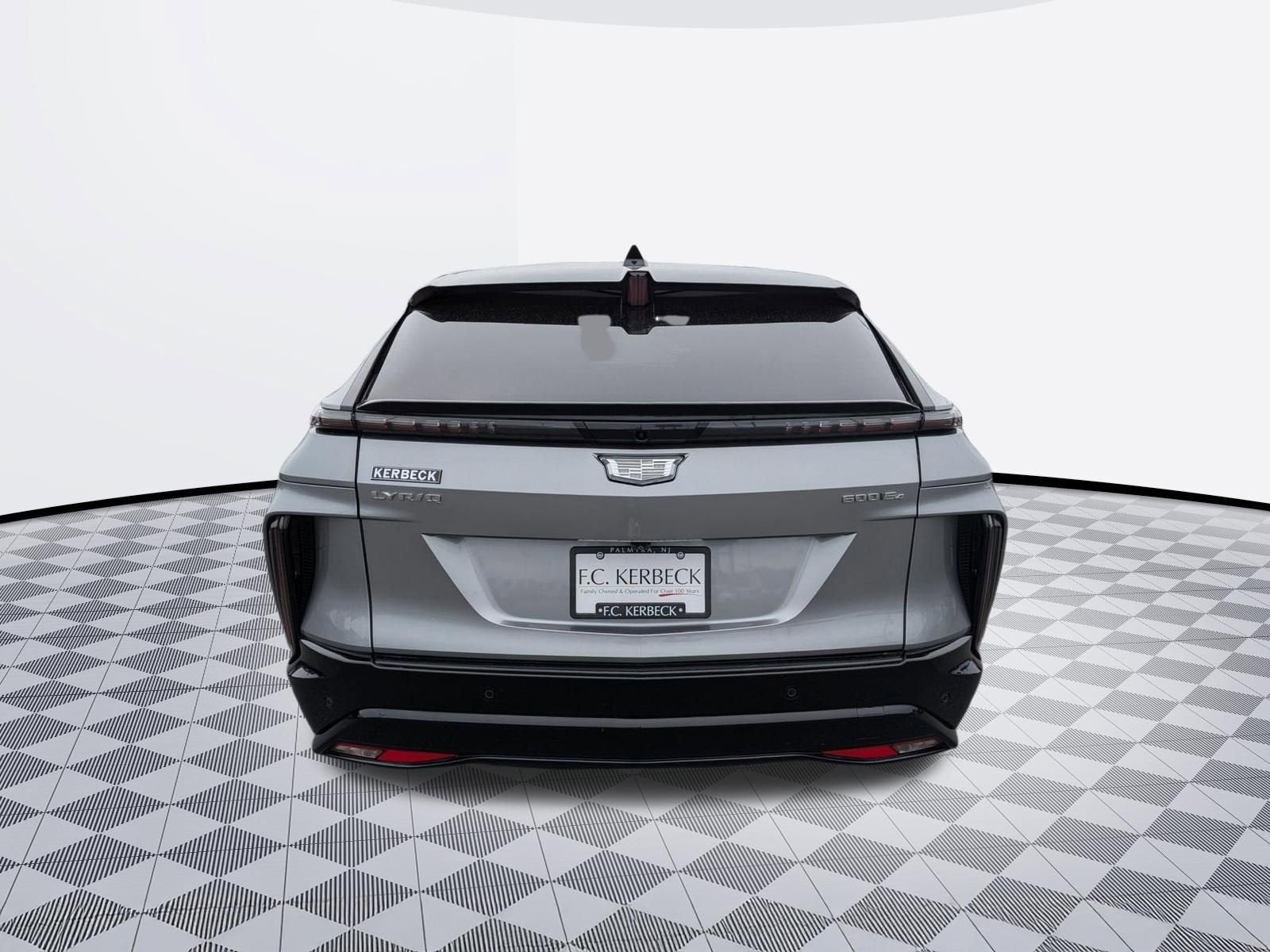 2024 Cadillac LYRIQ Sport 3