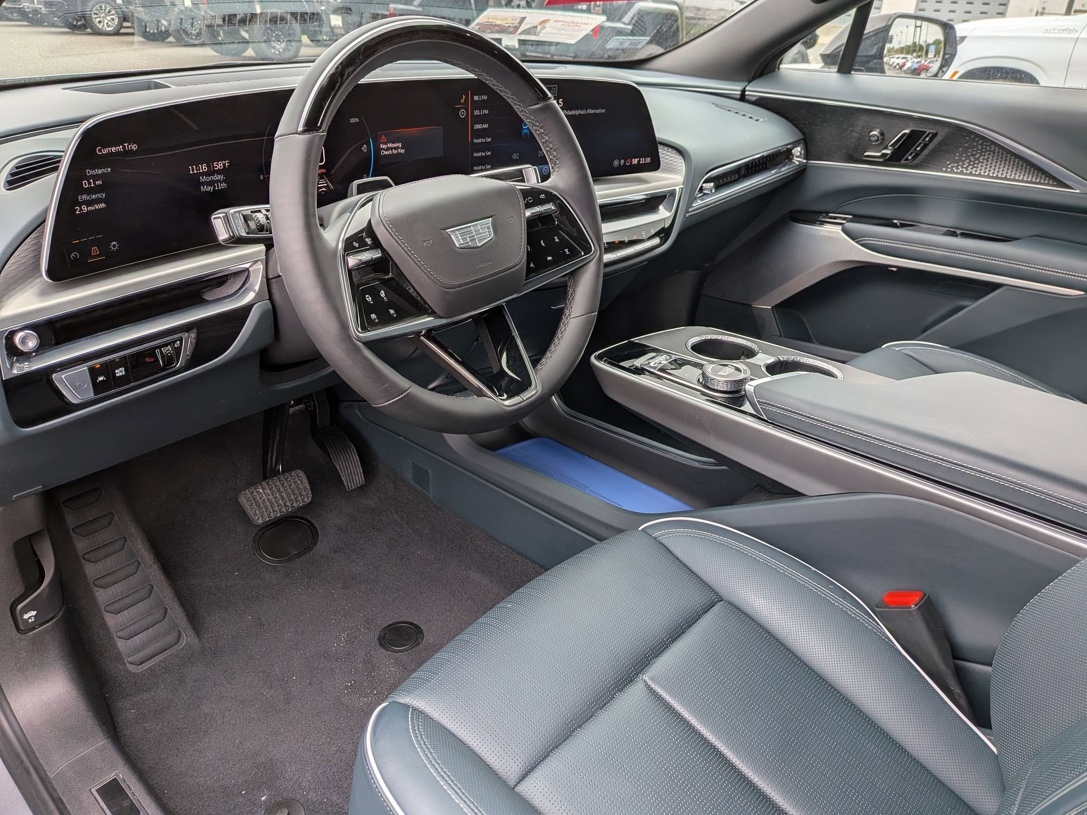 2024 Cadillac LYRIQ Sport 3