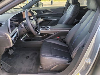 2024 Cadillac LYRIQ Sport 3