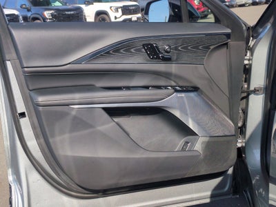 2024 Cadillac LYRIQ Sport 3