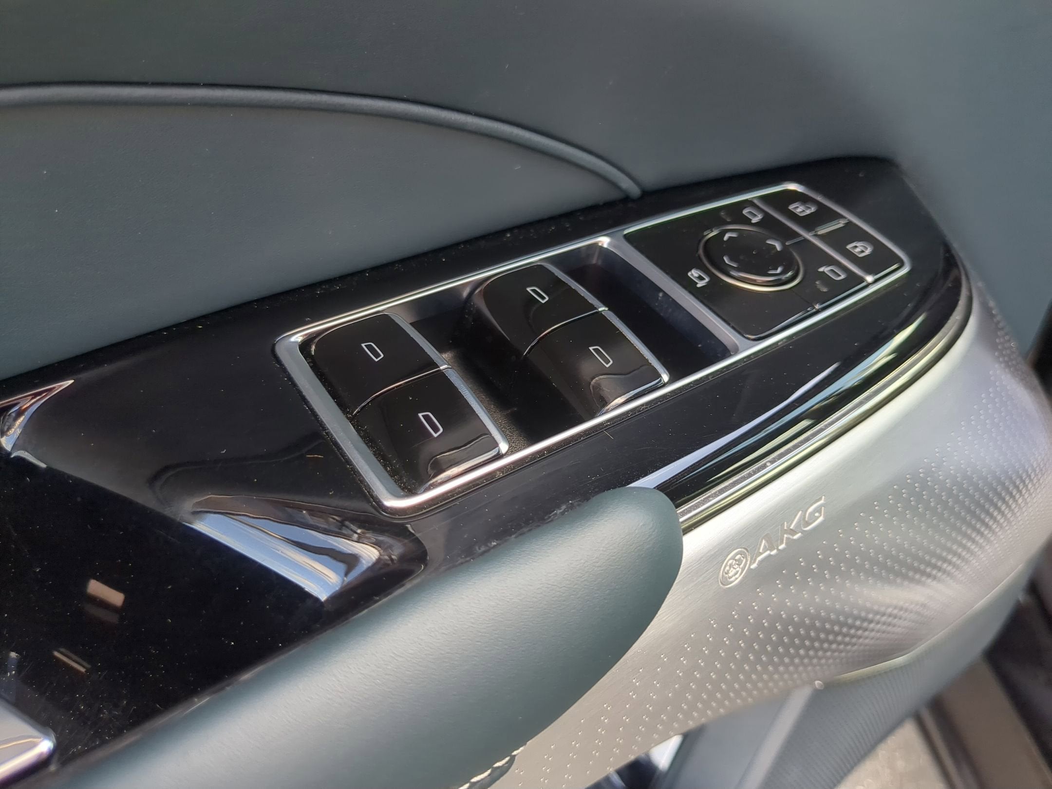 2024 Cadillac LYRIQ Sport 3