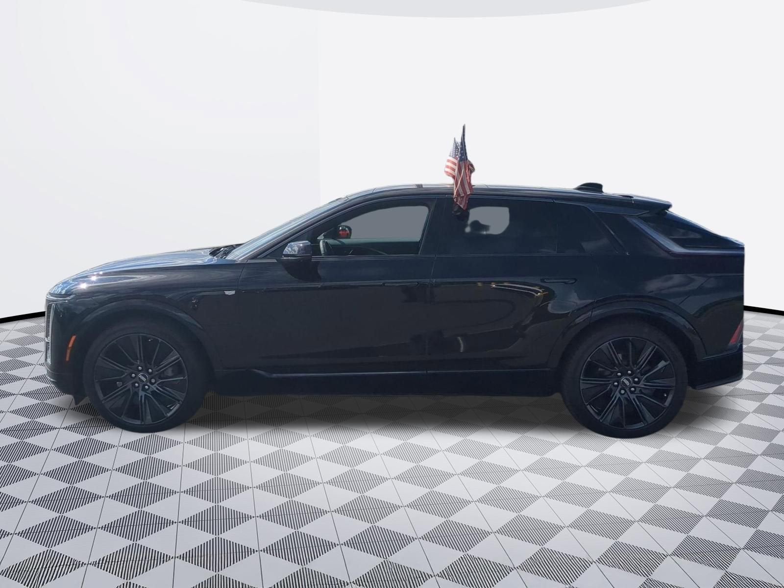 2024 Cadillac LYRIQ Sport 3