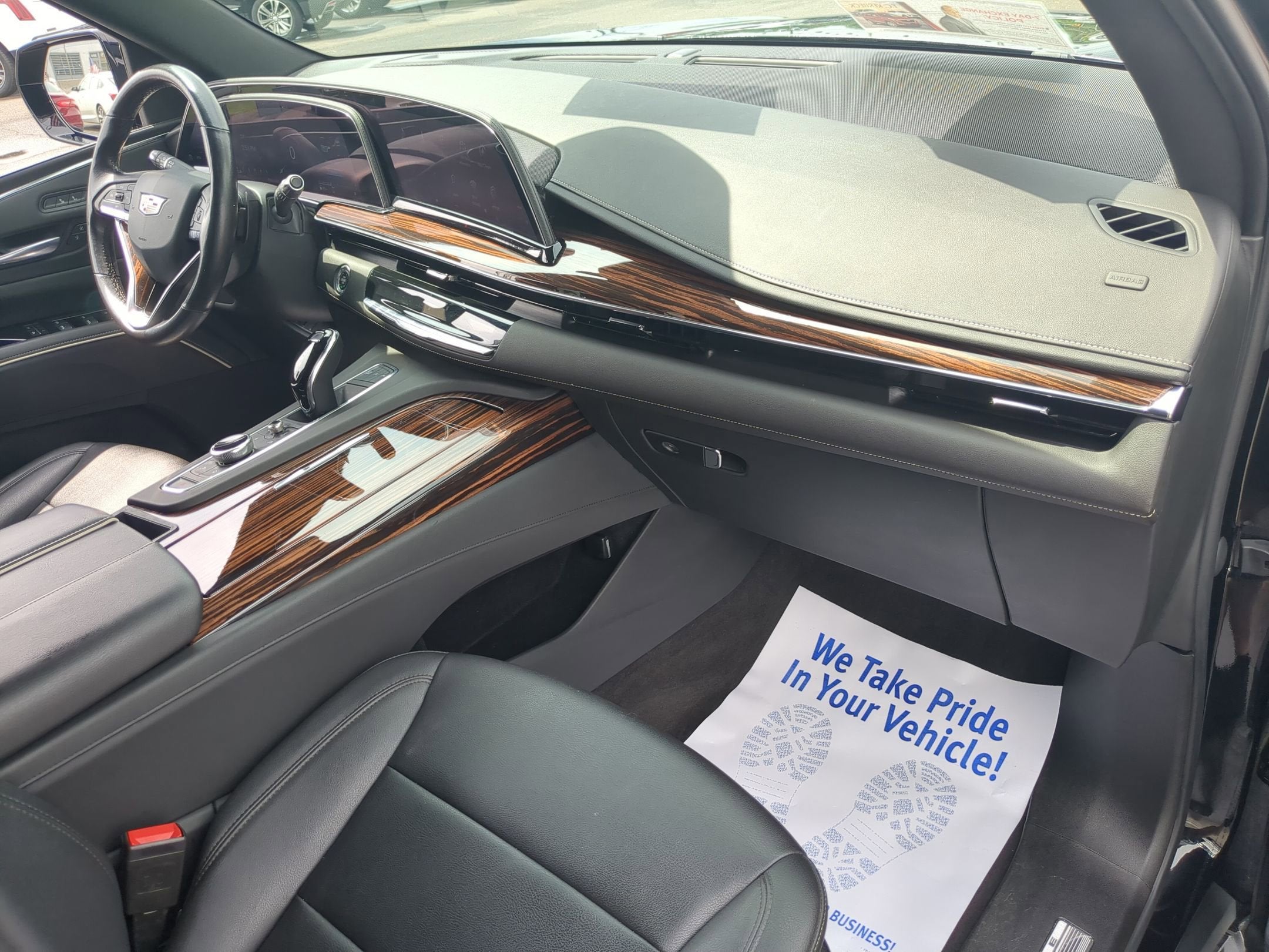2022 Cadillac Escalade Luxury
