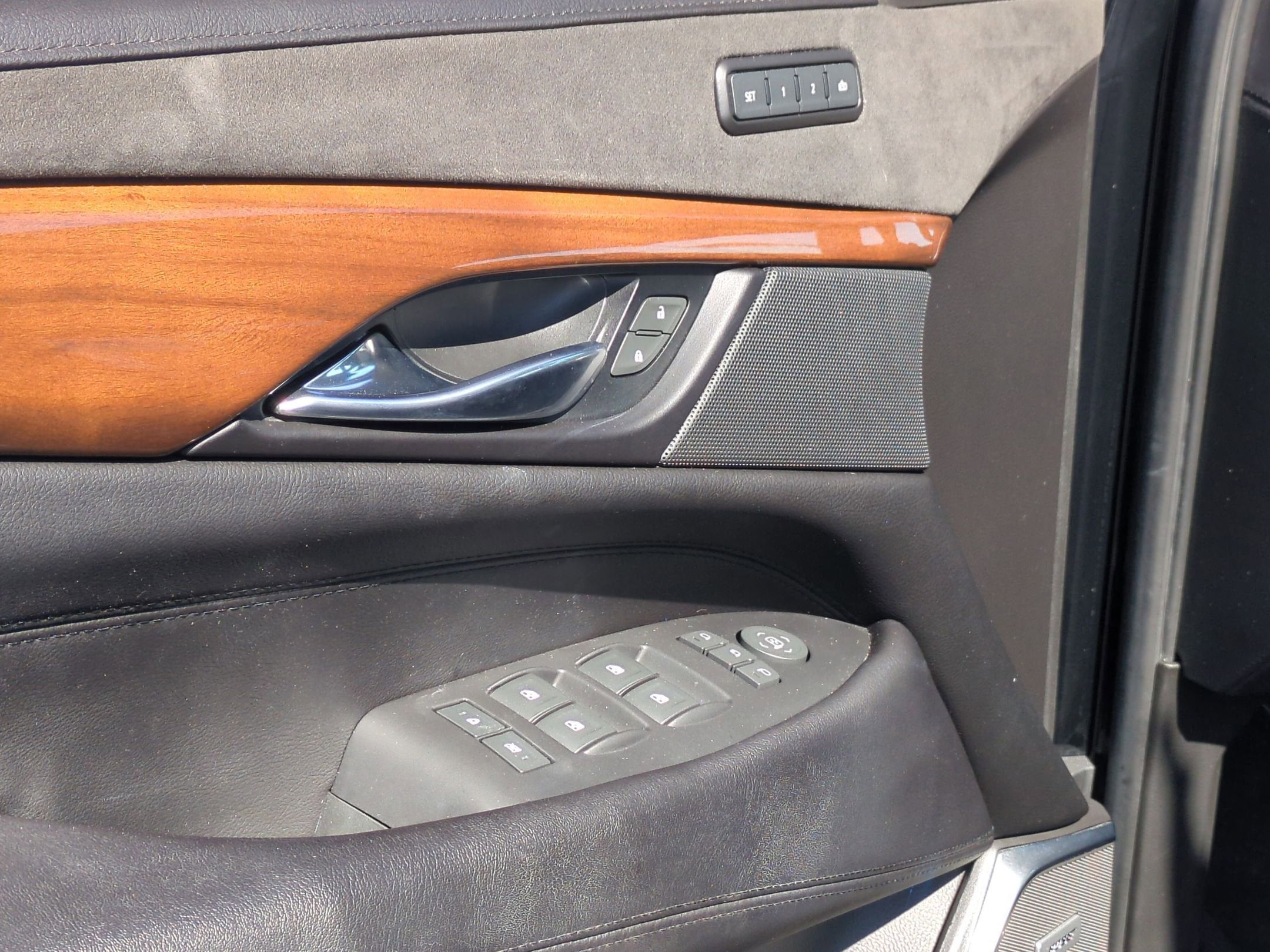 2020 Cadillac Escalade Luxury