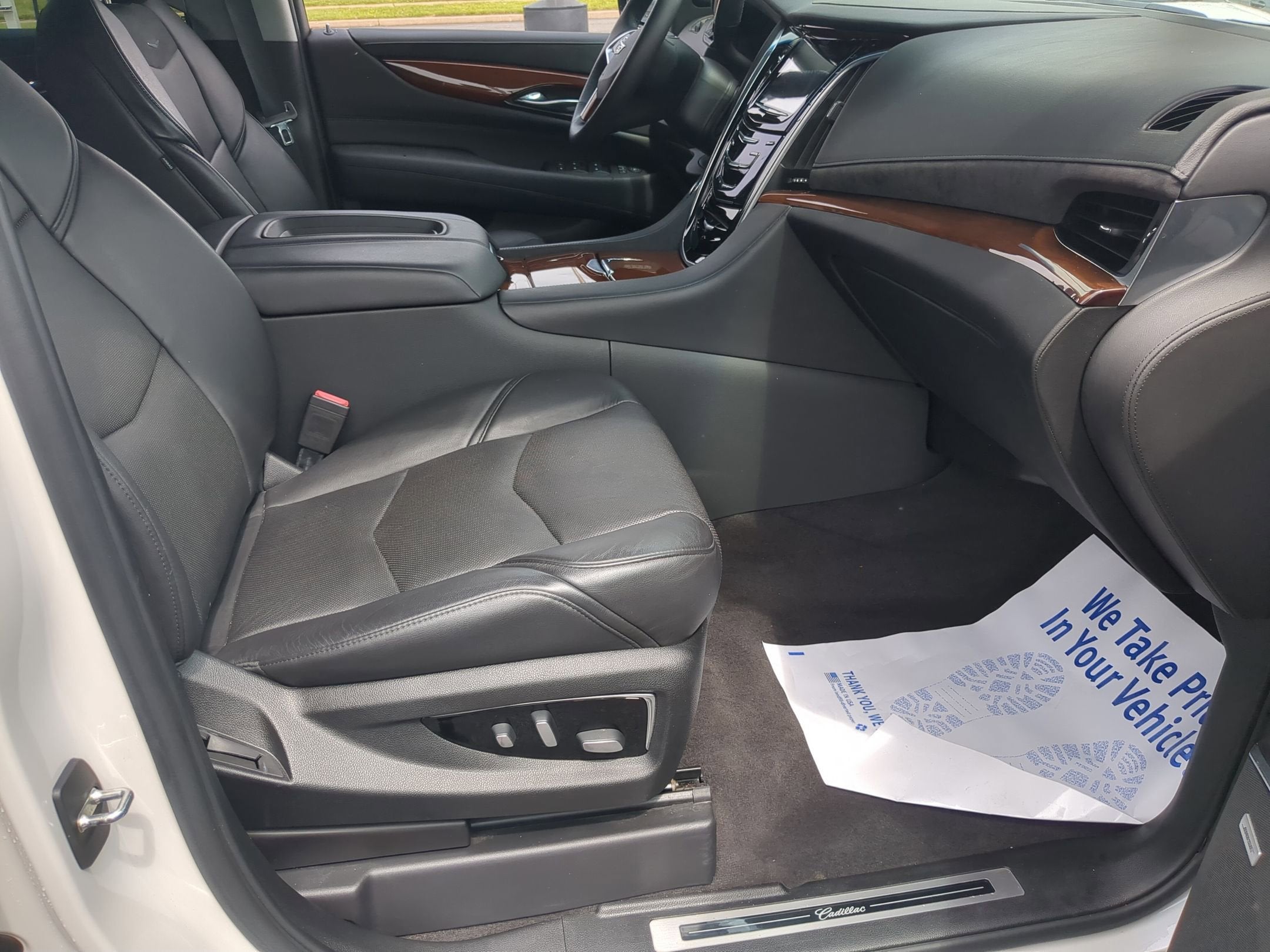 2020 Cadillac Escalade Luxury