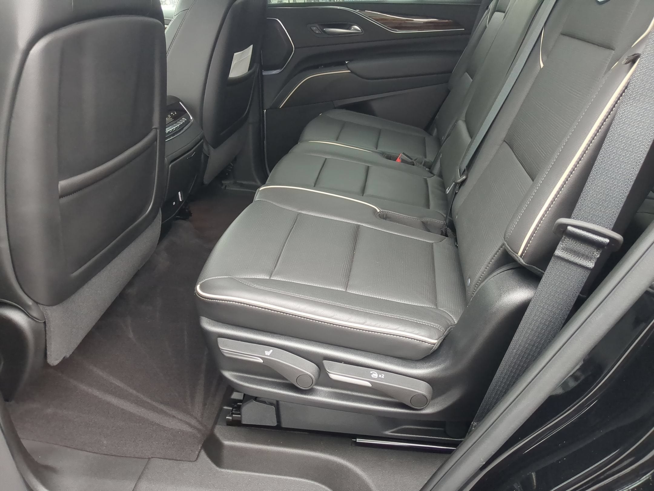 2023 Cadillac Escalade 4WD Premium Luxury