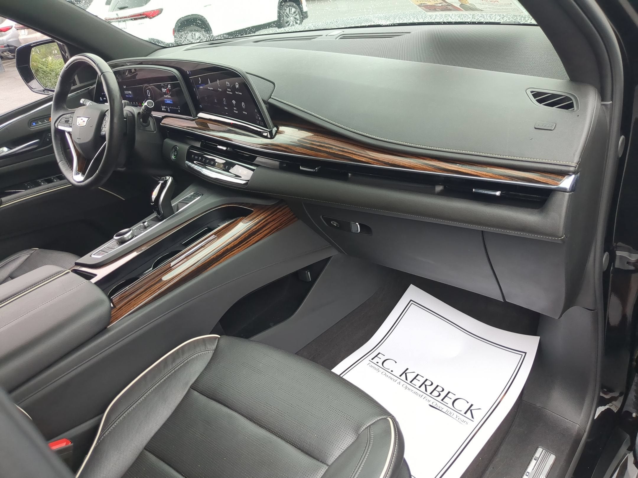 2023 Cadillac Escalade 4WD Premium Luxury
