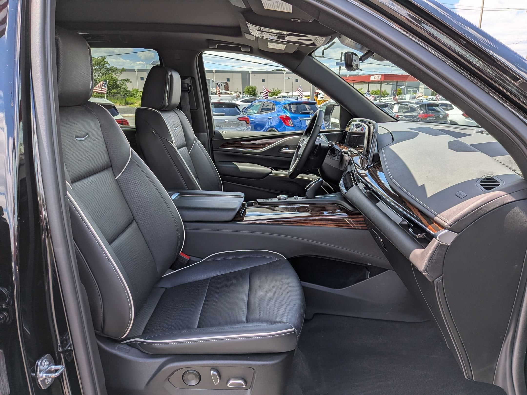 2023 Cadillac Escalade Premium Luxury