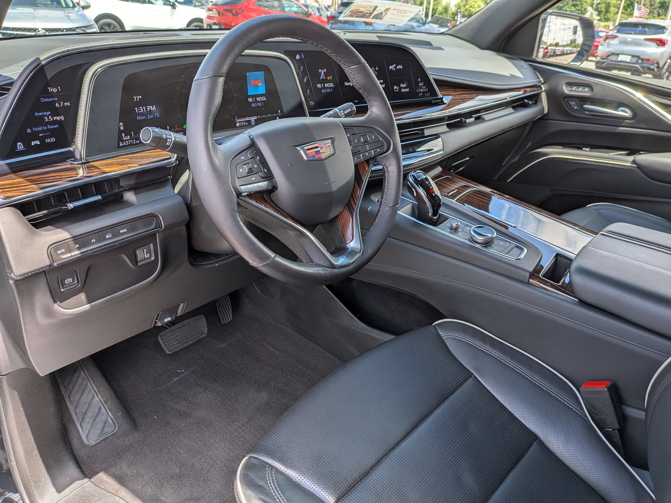 2023 Cadillac Escalade Premium Luxury