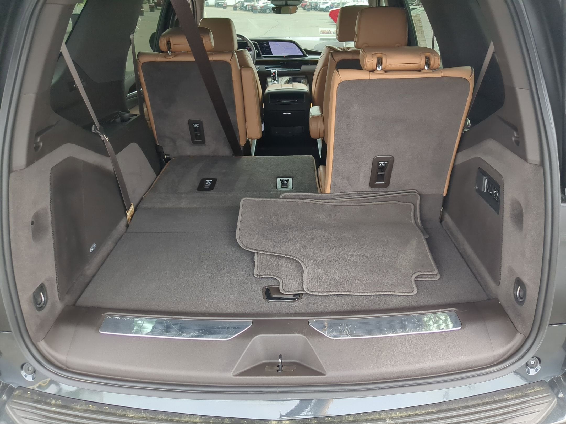 2022 Cadillac Escalade Premium Luxury
