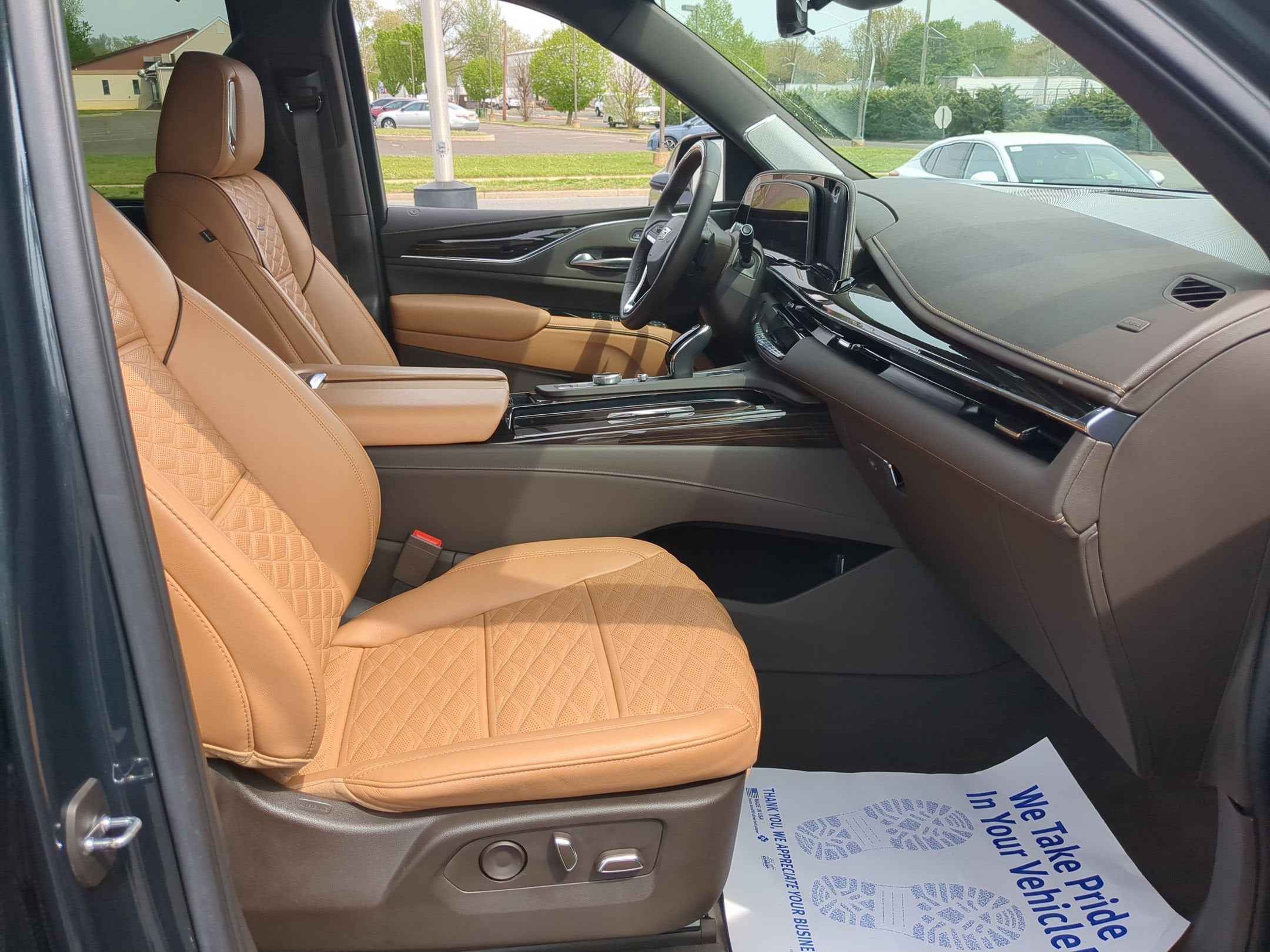 2022 Cadillac Escalade Premium Luxury