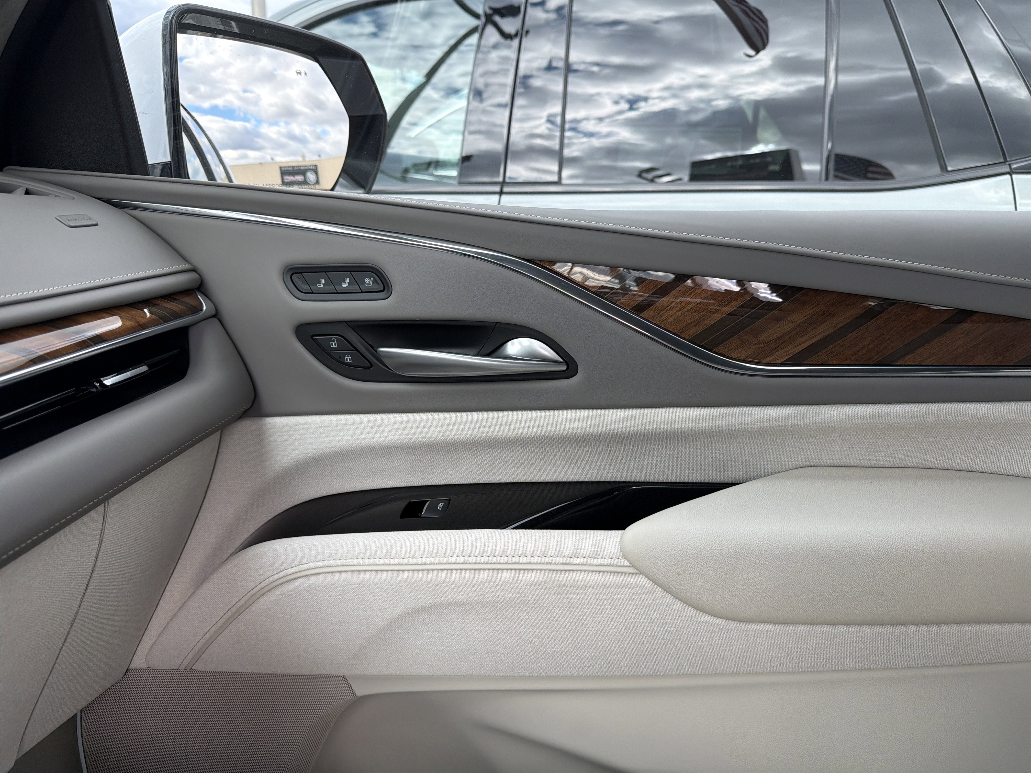 2024 Cadillac Escalade Premium Luxury Platinum