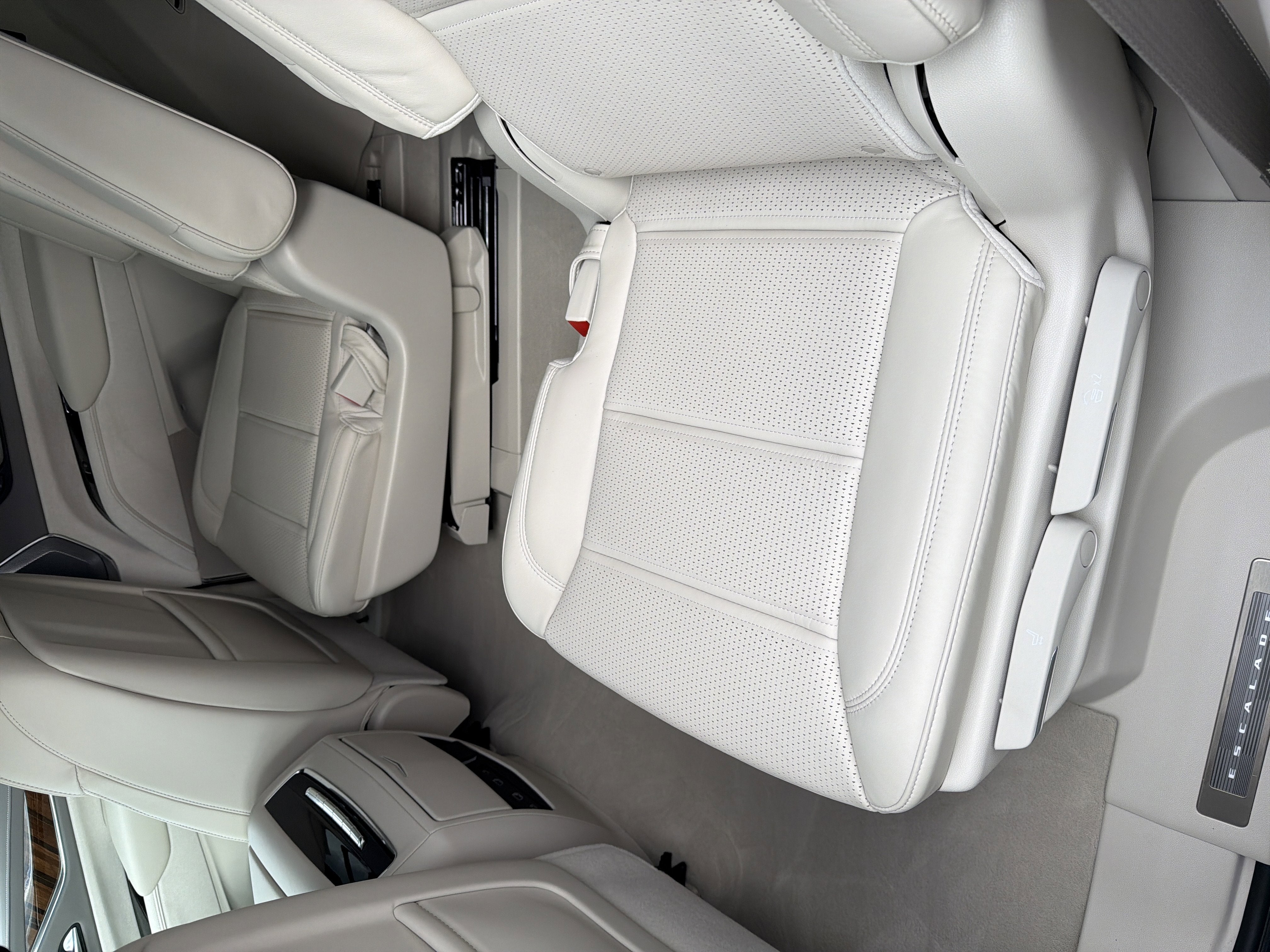 2024 Cadillac Escalade Premium Luxury Platinum