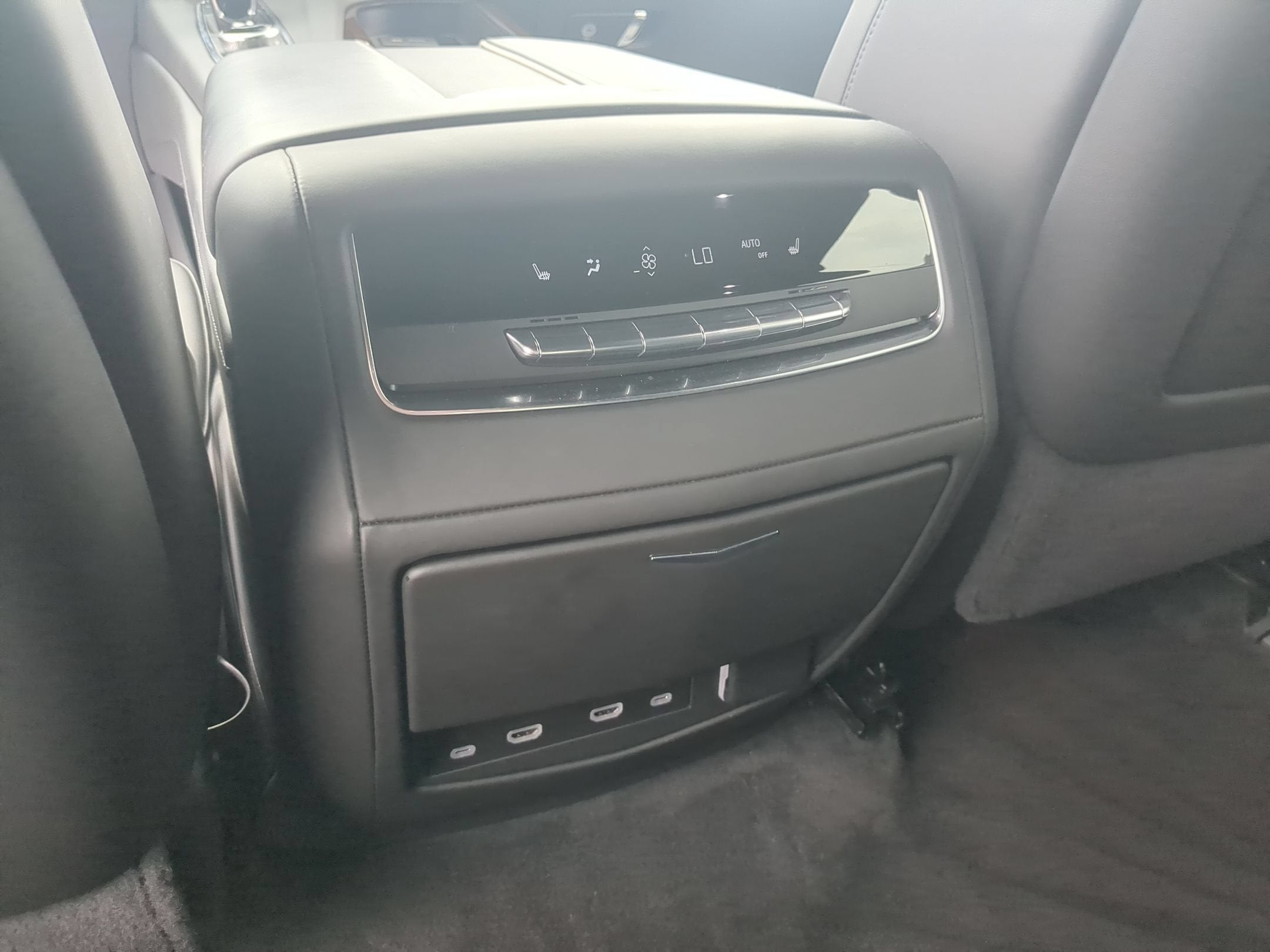 2023 Cadillac Escalade 4WD Premium Luxury Platinum