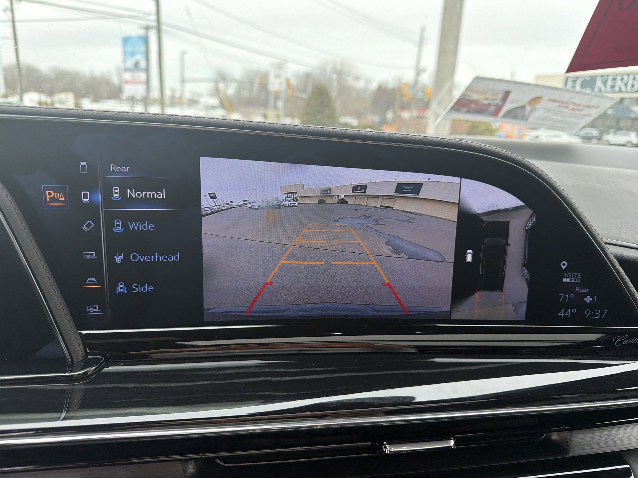 2023 Cadillac Escalade Sport