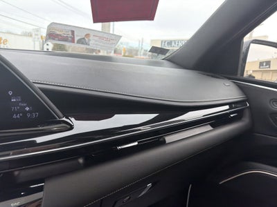 2023 Cadillac Escalade Sport