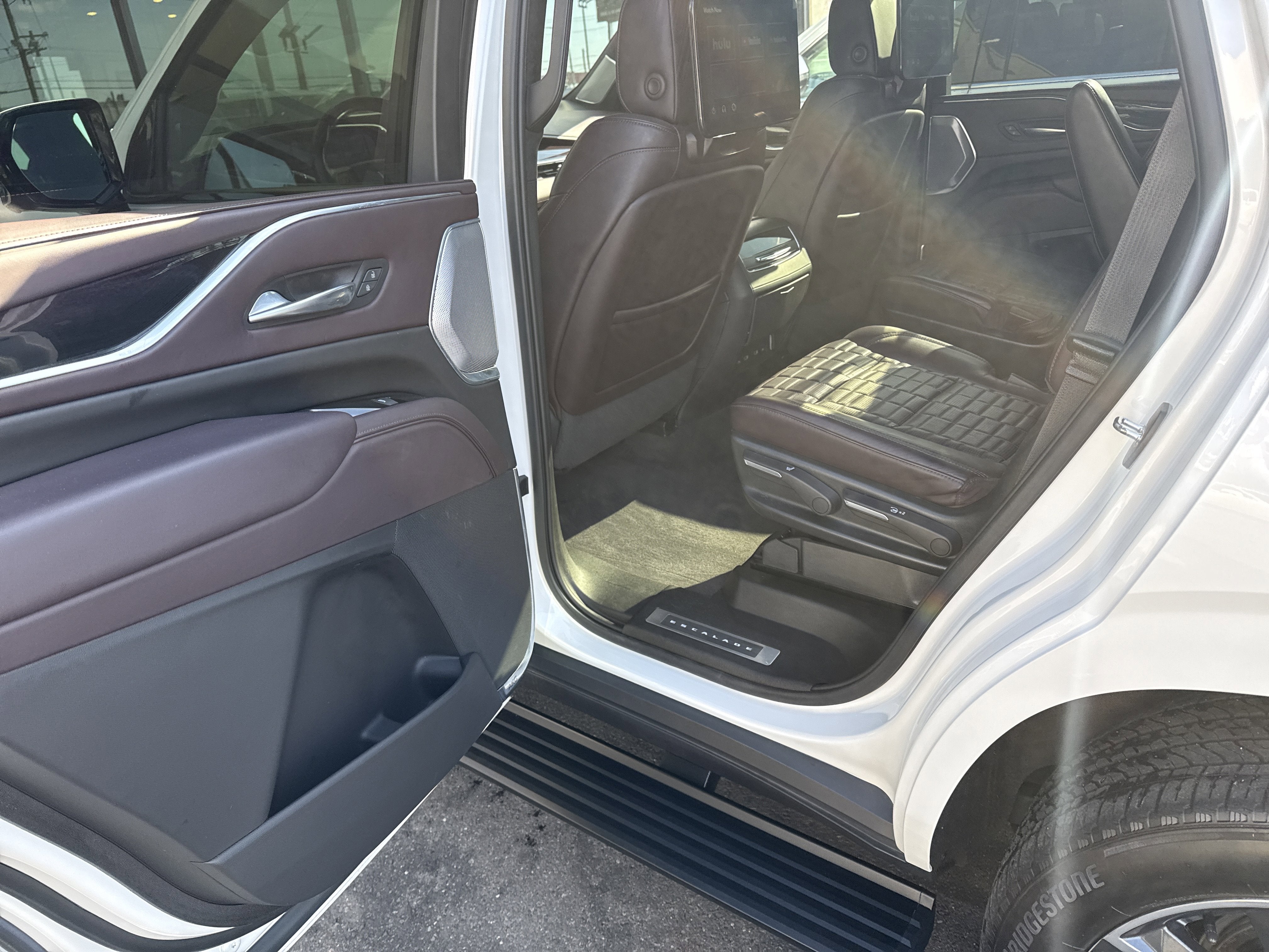 2023 Cadillac Escalade Sport Platinum