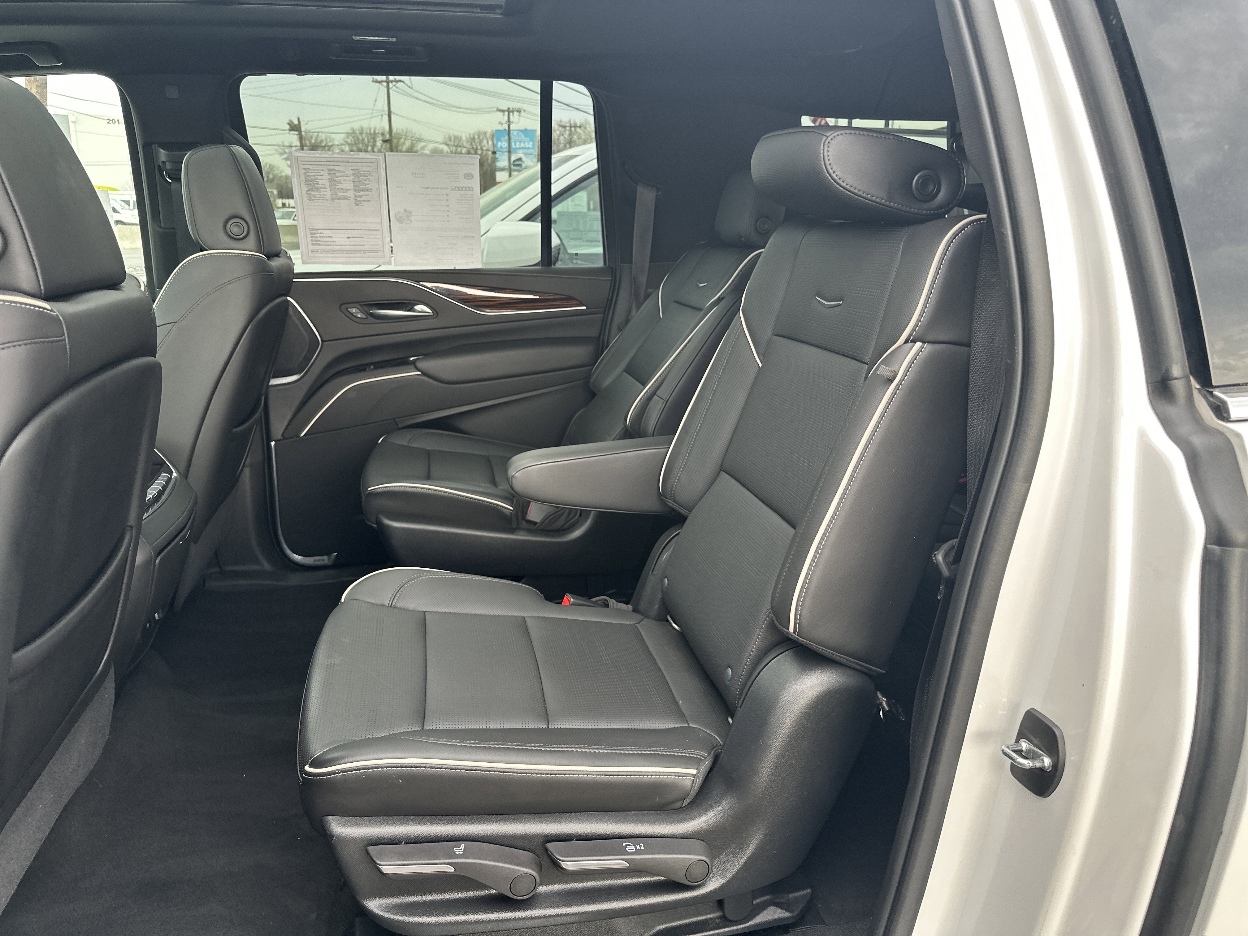 2021 Cadillac Escalade ESV Premium Luxury