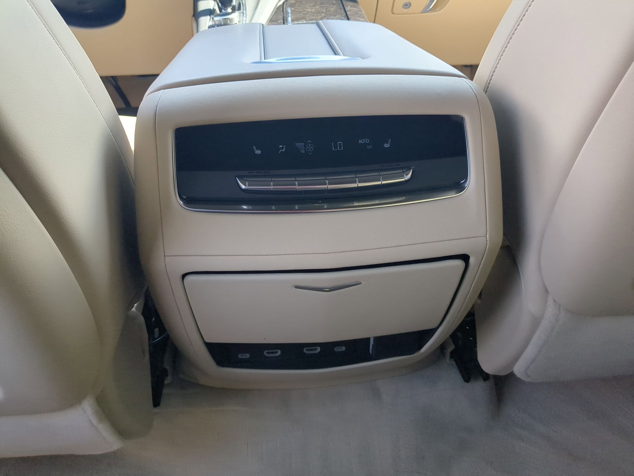 2023 Cadillac Escalade ESV Premium Luxury