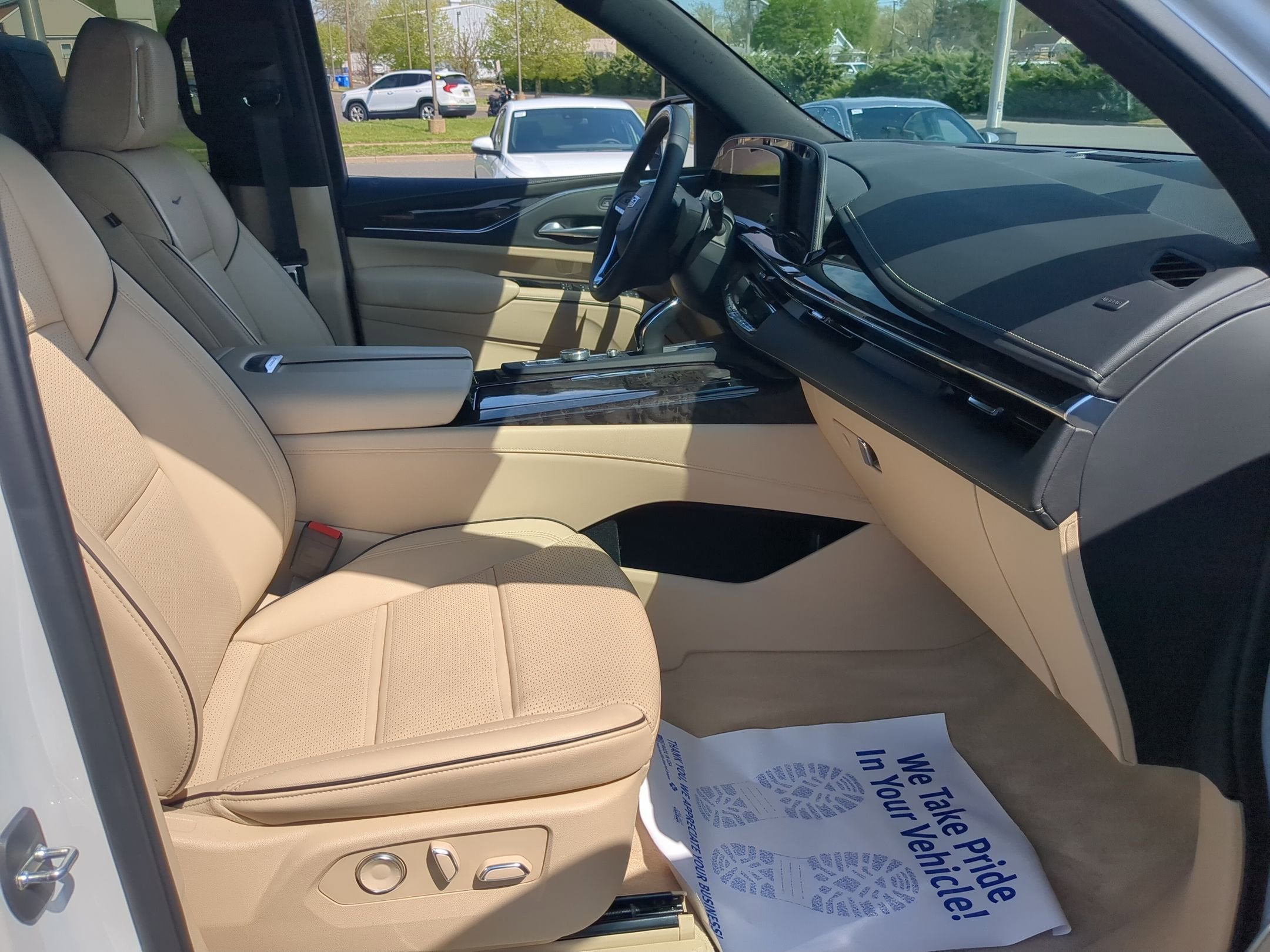 2023 Cadillac Escalade ESV Premium Luxury