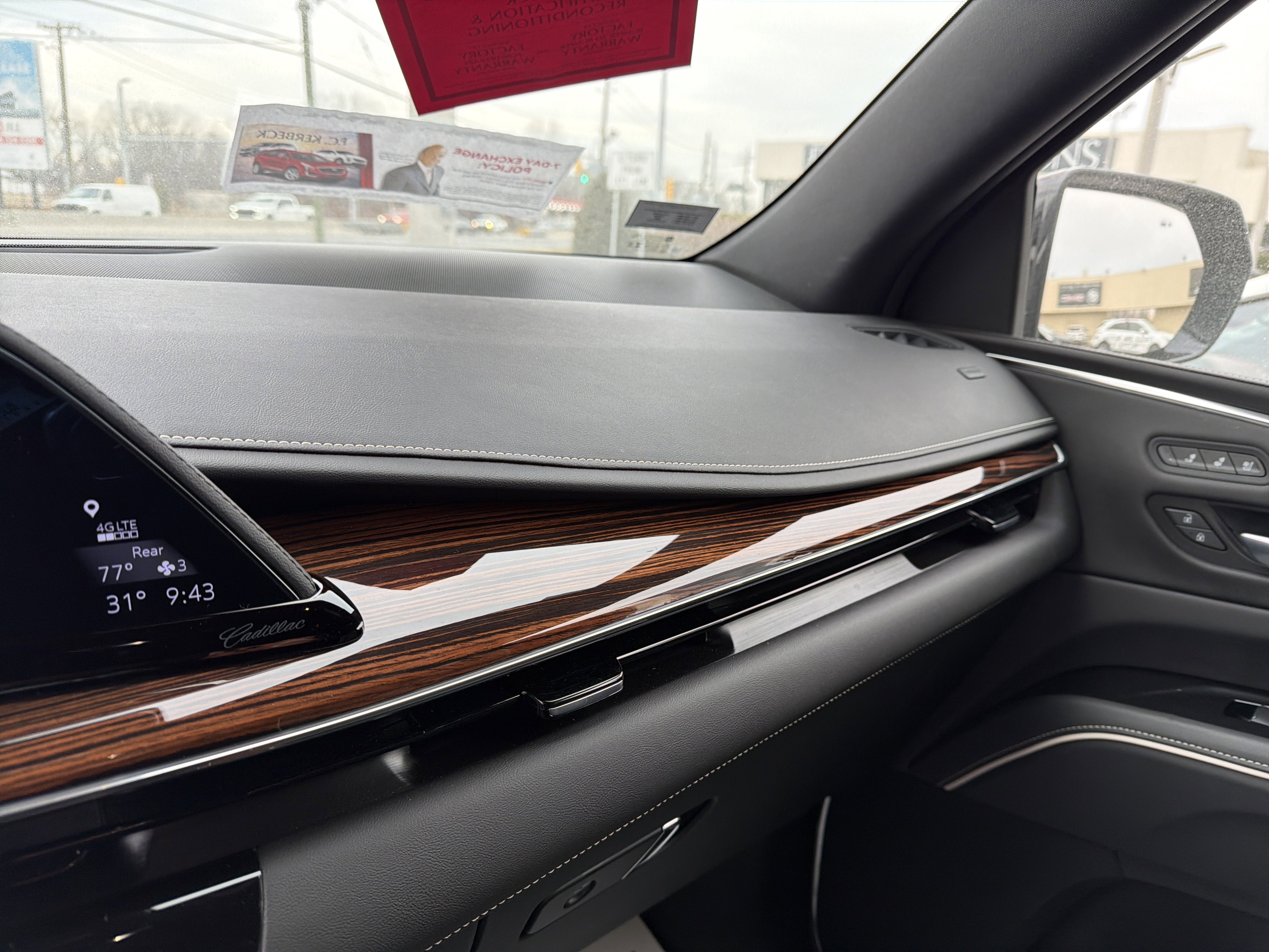 2023 Cadillac Escalade ESV Premium Luxury