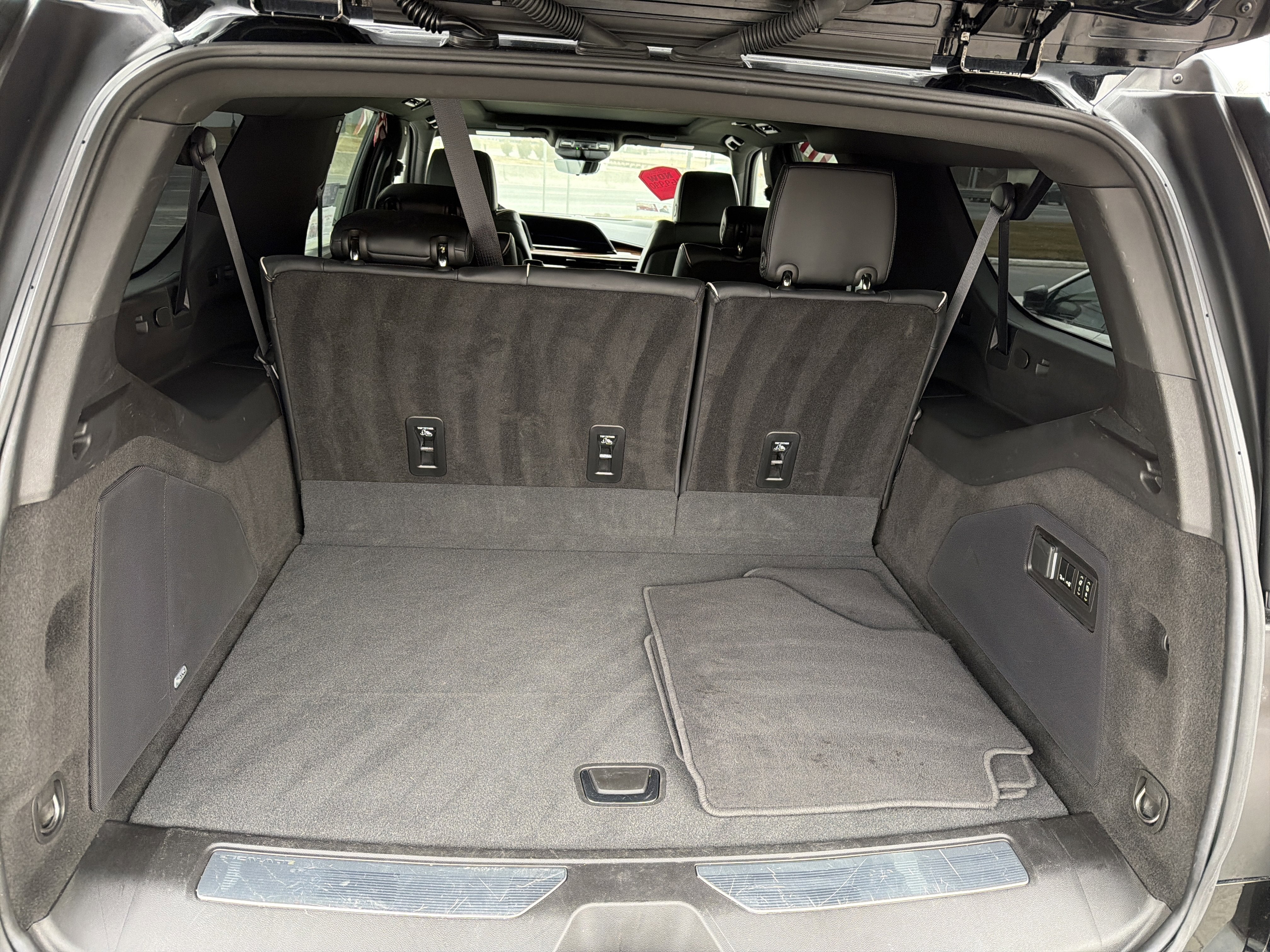 2023 Cadillac Escalade ESV Premium Luxury