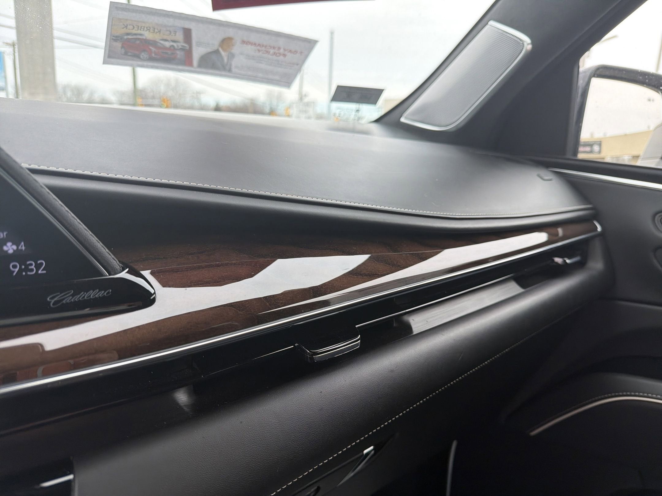 2023 Cadillac Escalade ESV Sport Platinum