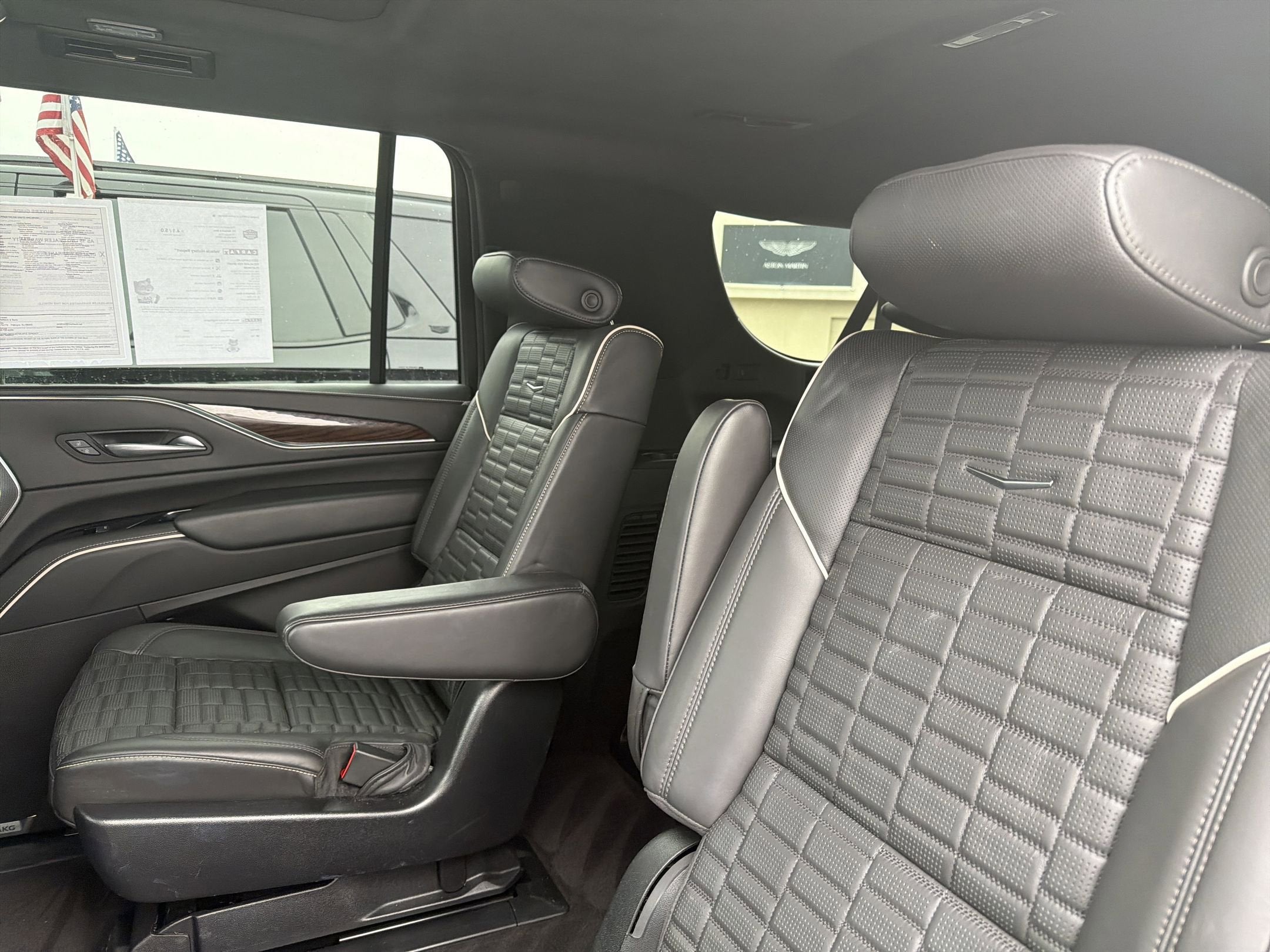 2023 Cadillac Escalade ESV Sport Platinum