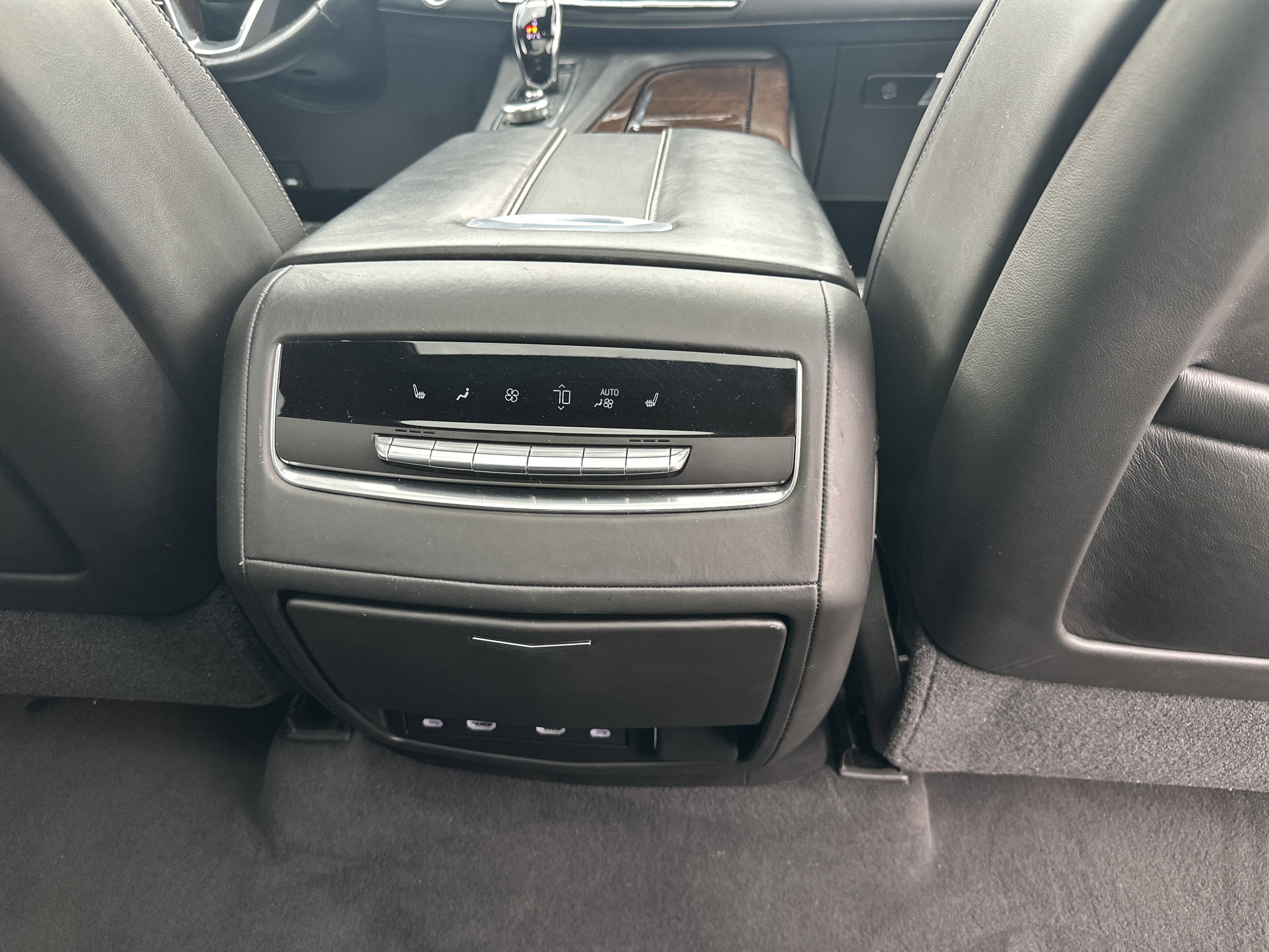 2021 Cadillac Escalade ESV Sport Platinum