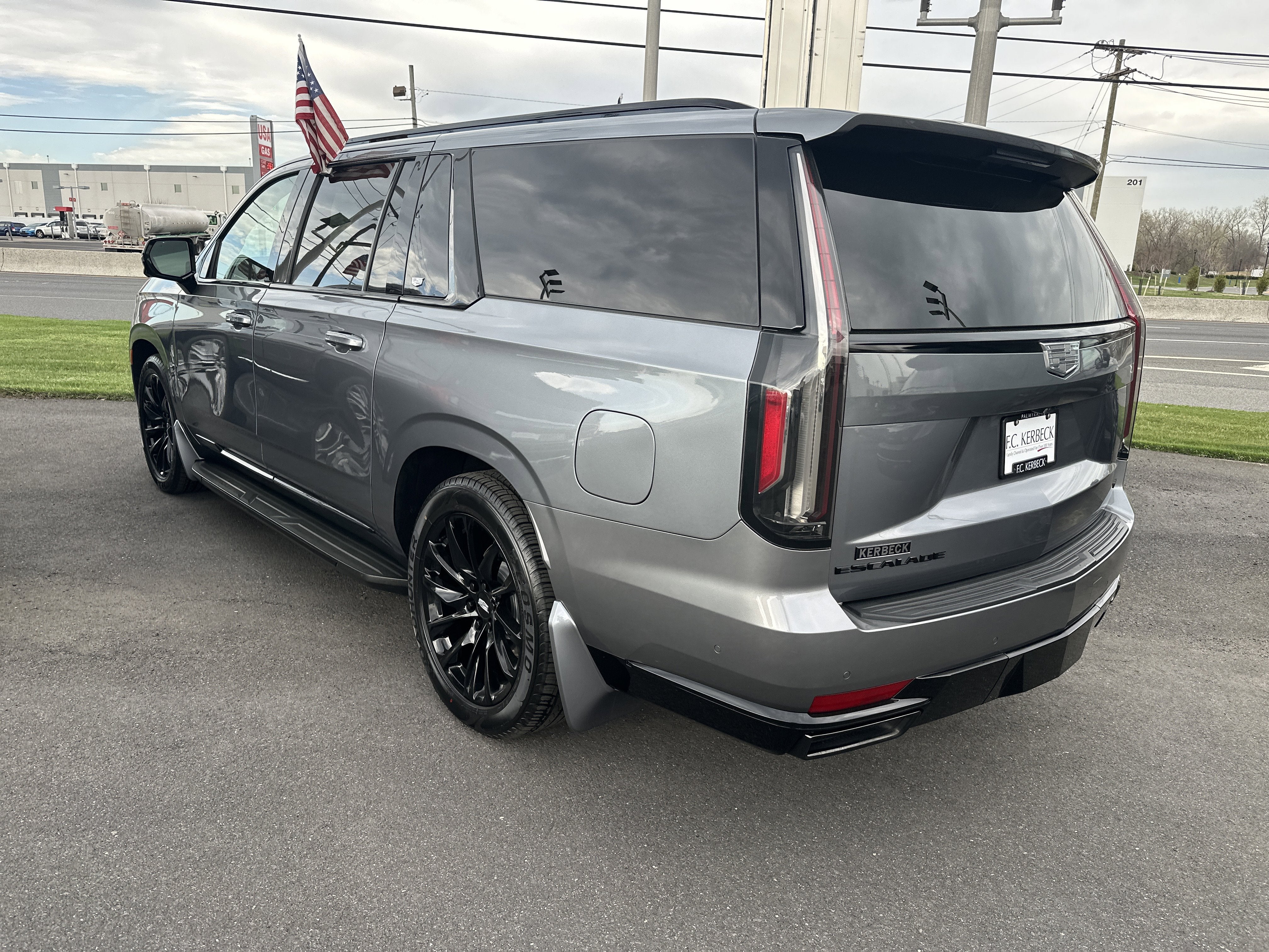 2021 Cadillac Escalade ESV Sport Platinum