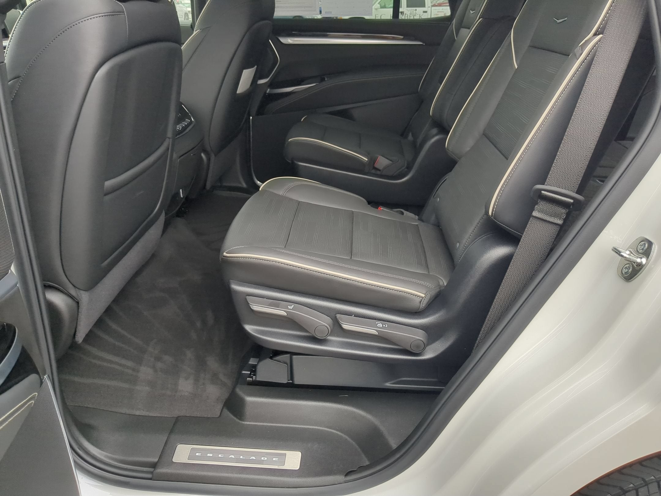 2025 Cadillac Escalade Sport